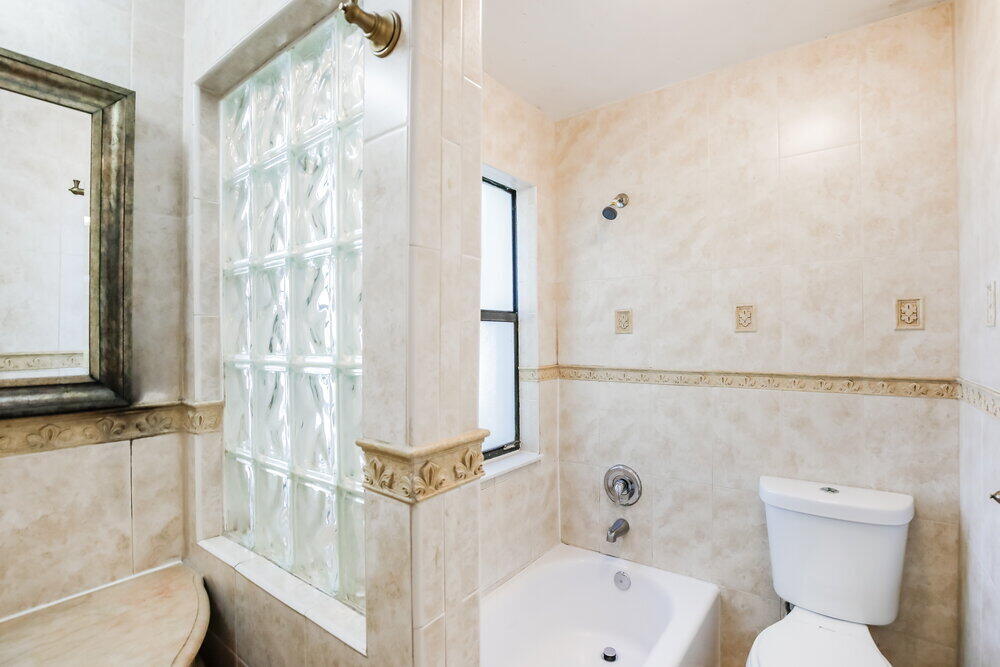 11235 NW 43rd Place