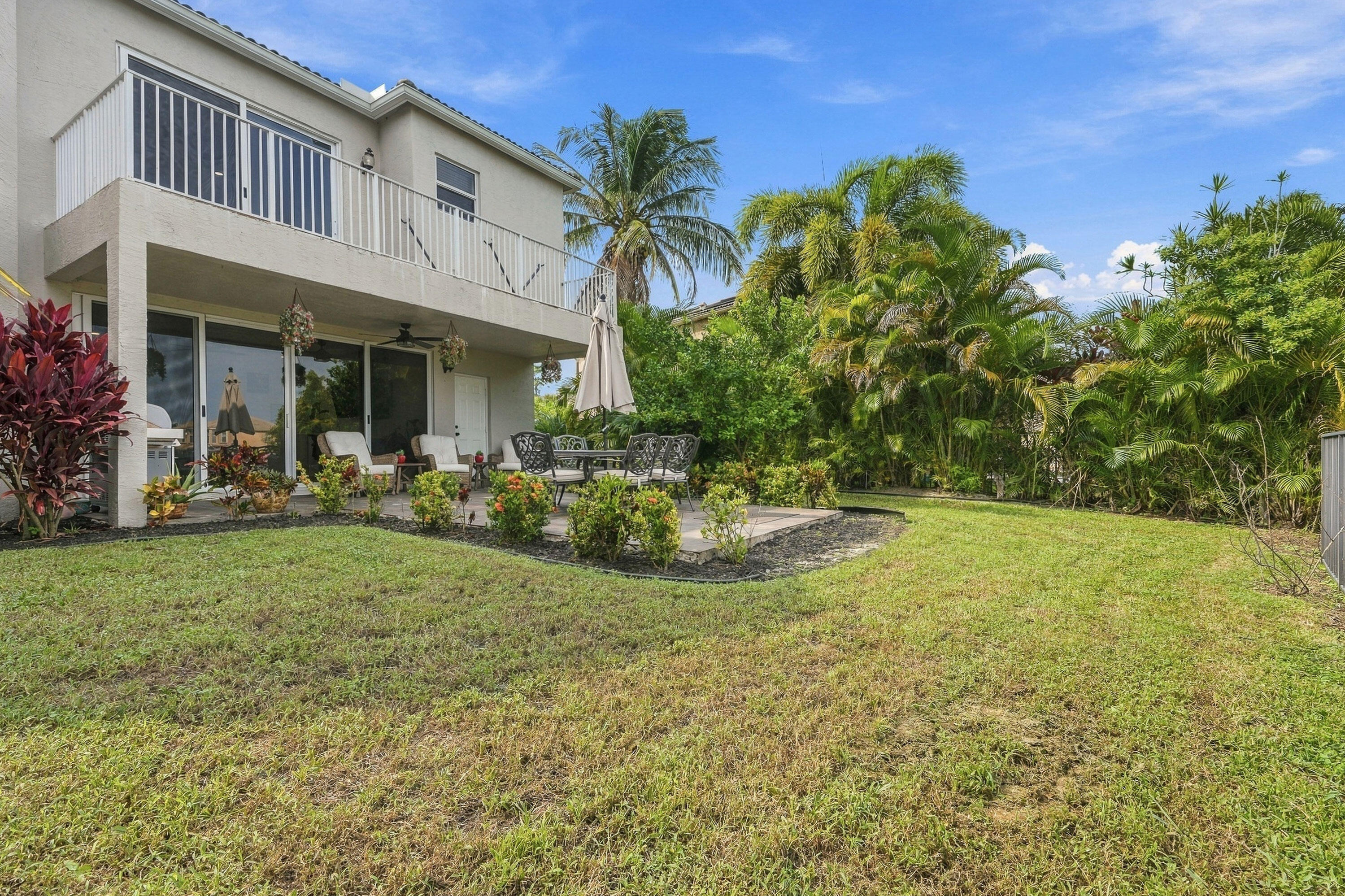 2755 MISTY OAKS Circle