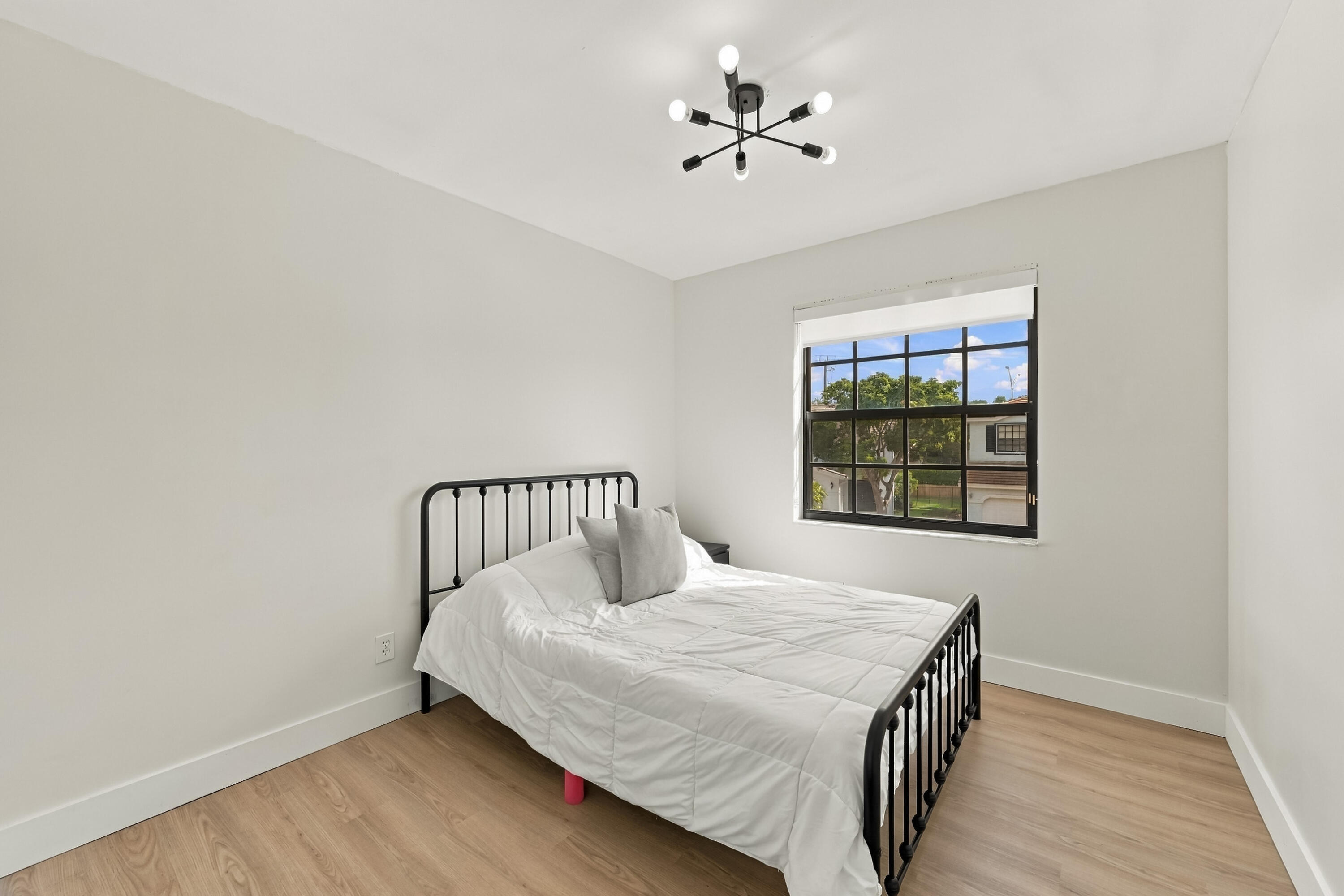 11109 NW 34TH Court