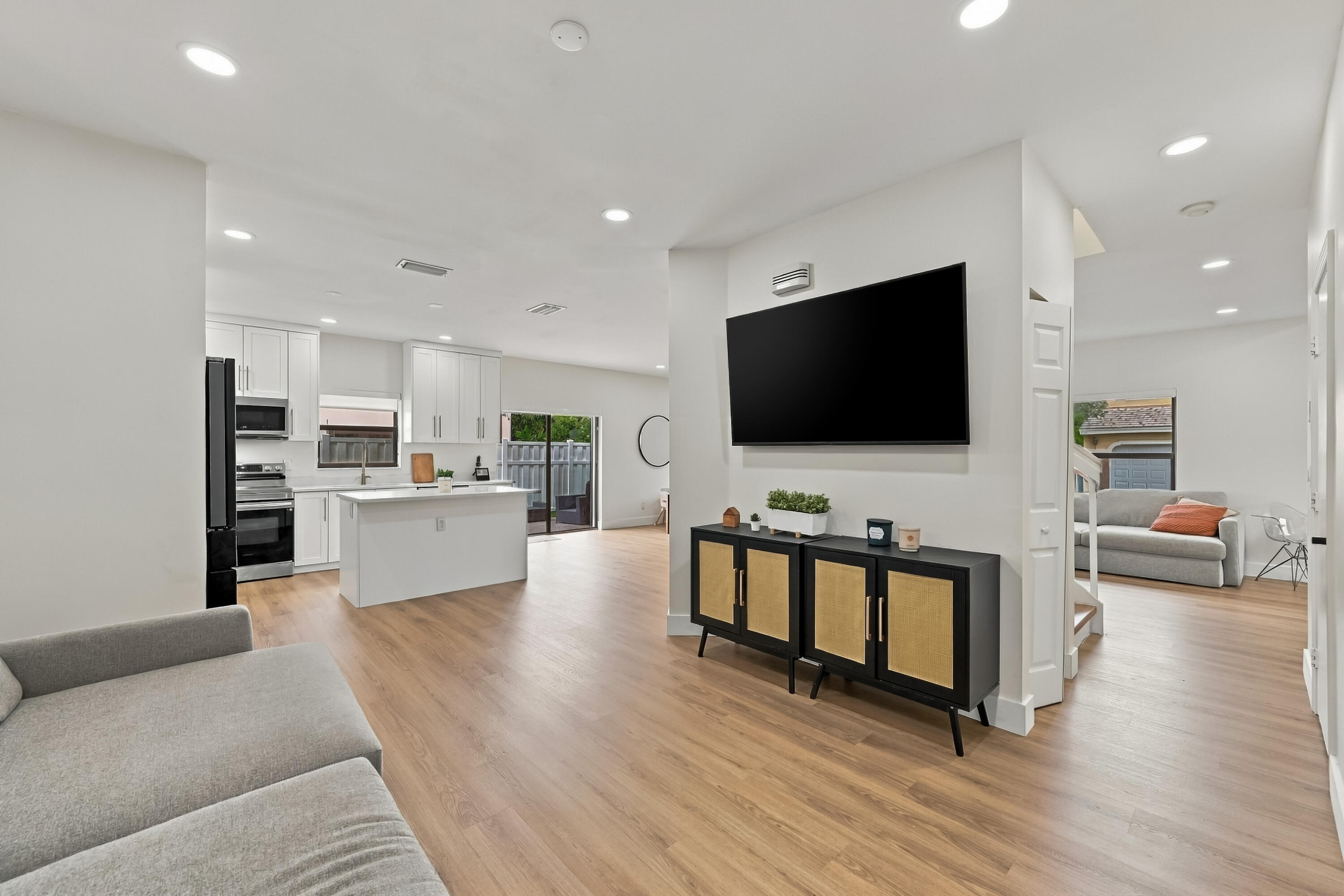 11109 NW 34TH Court