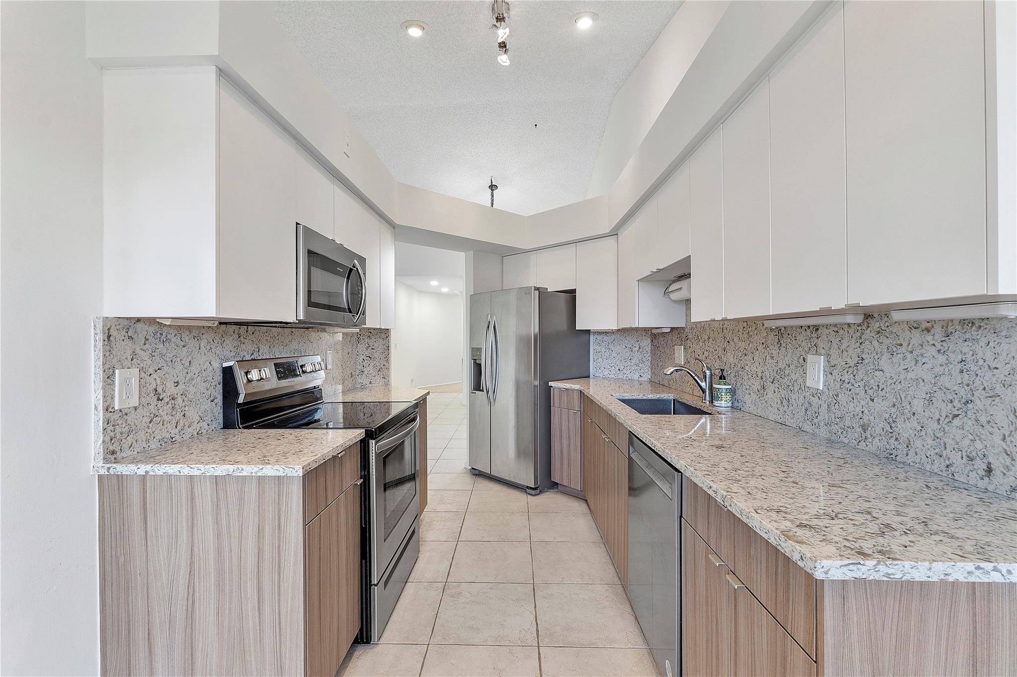 17274 Boca Club Boulavard 2303