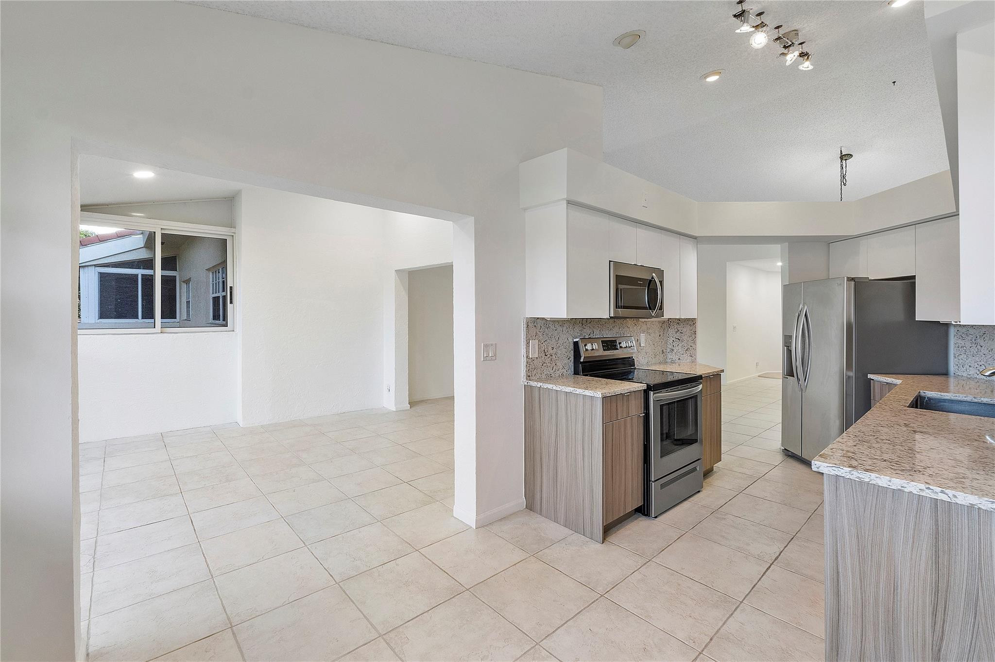 17274 Boca Club Boulavard 2303