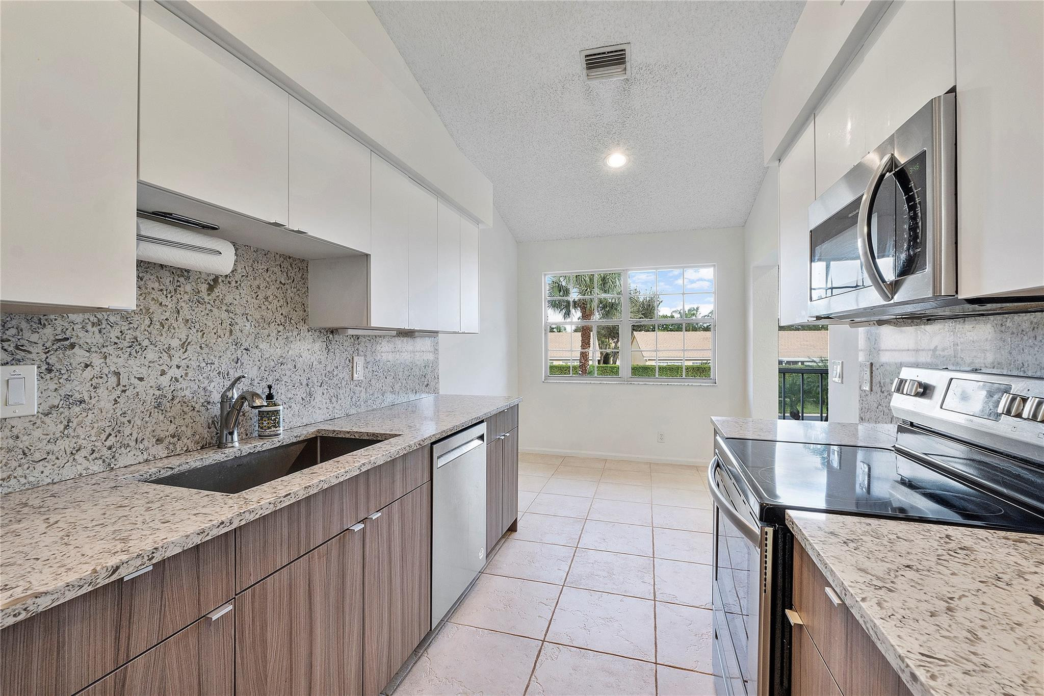 17274 Boca Club Boulavard 2303