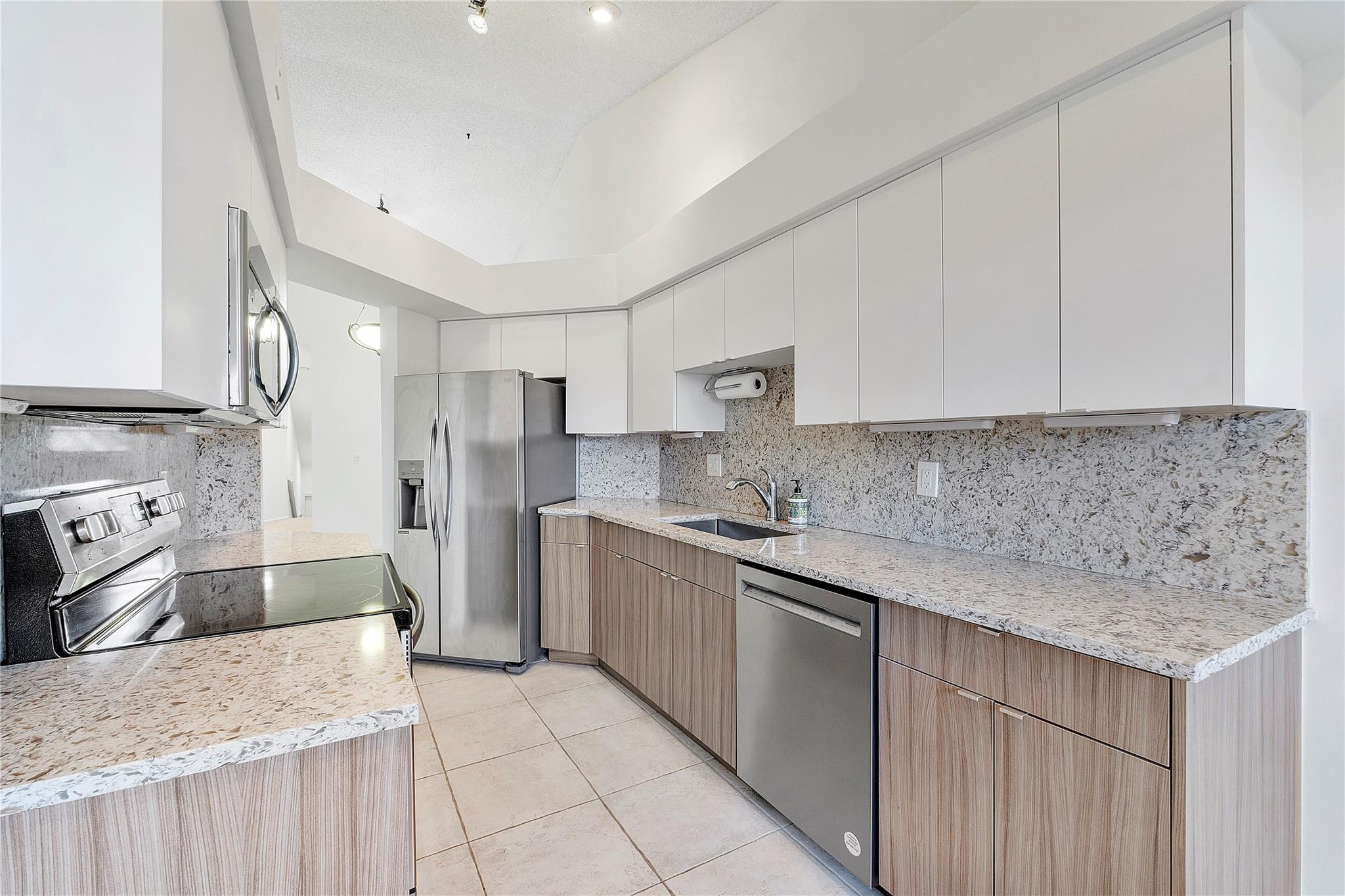 17274 Boca Club Boulavard 2303