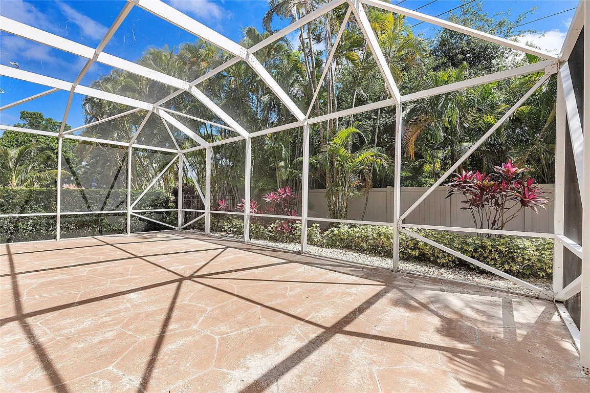 4320 Pomelo Boulevard