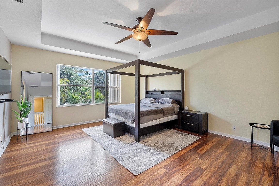 4320 Pomelo Boulevard