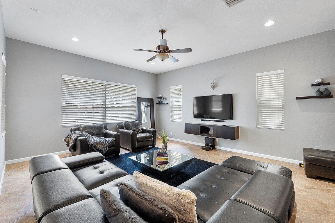 4320 Pomelo Boulevard