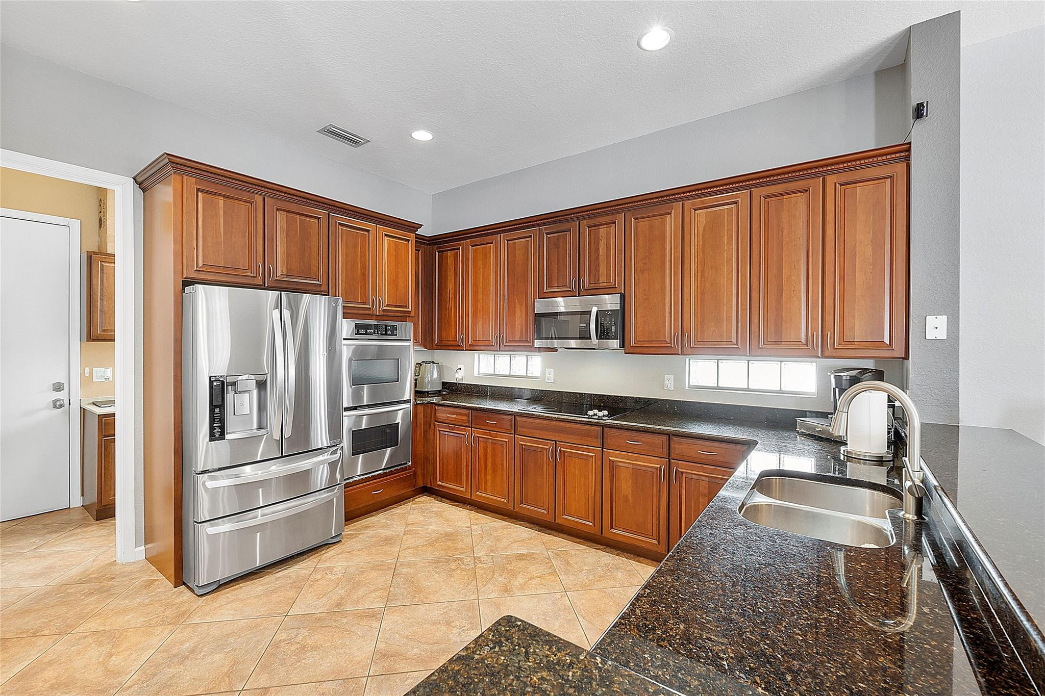 4320 Pomelo Boulevard