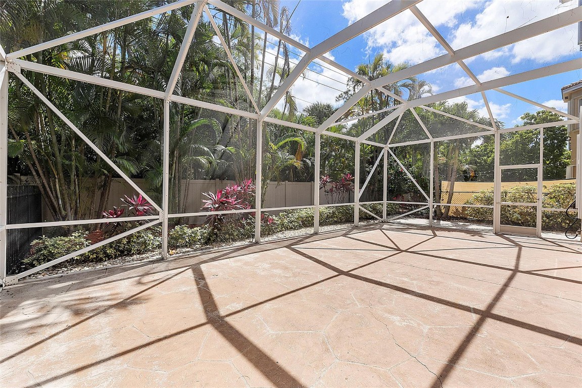 4320 Pomelo Boulevard