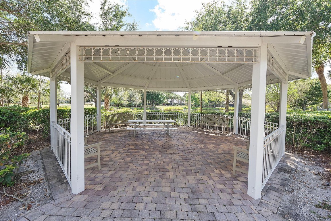 4320 Pomelo Boulevard