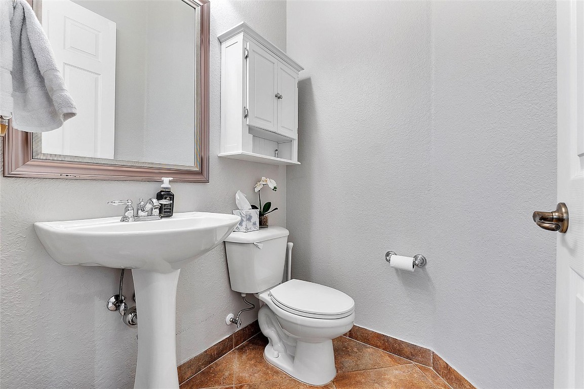 4320 Pomelo Boulevard