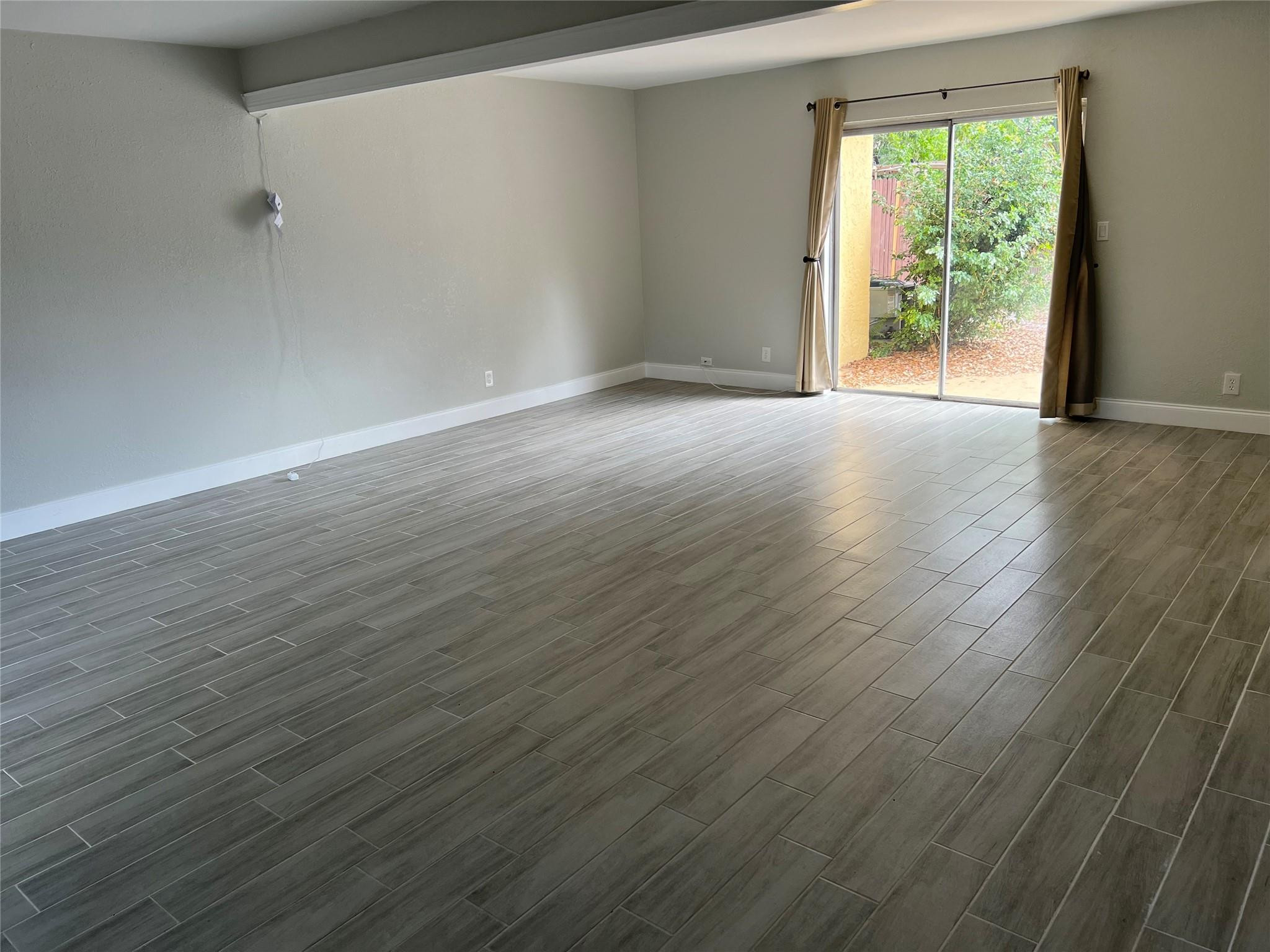 360 NW 46th St