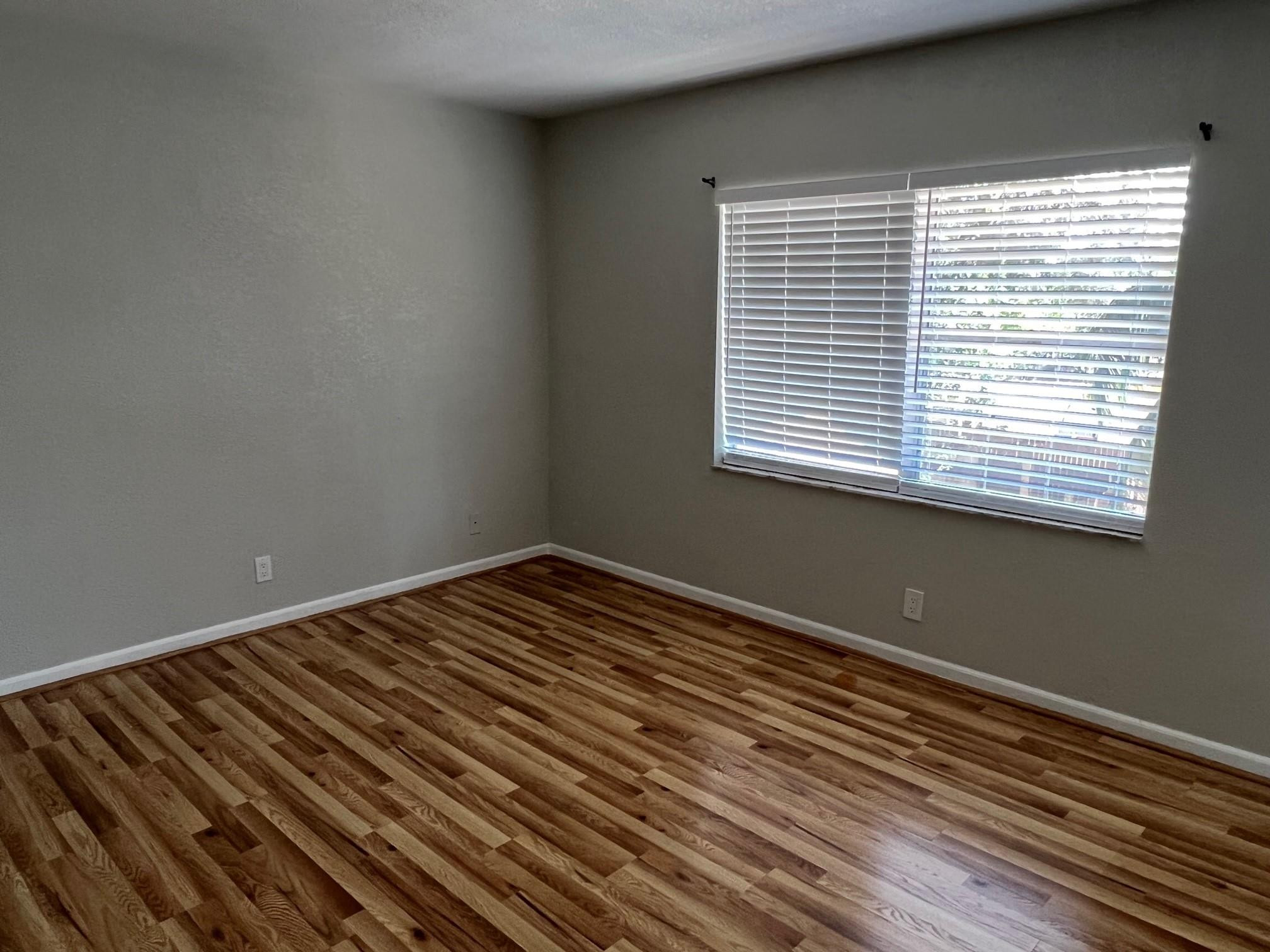 360 NW 46th St