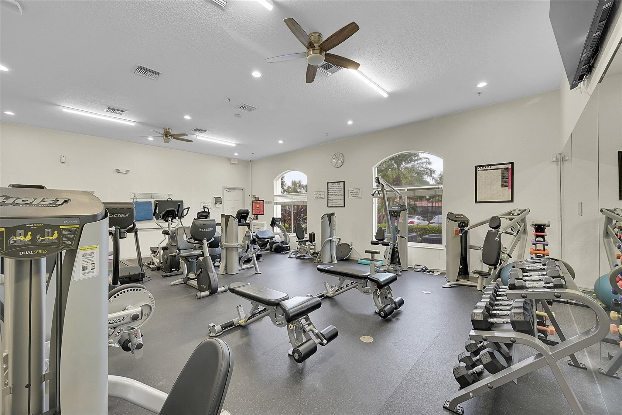 6141 Heliconia Rd