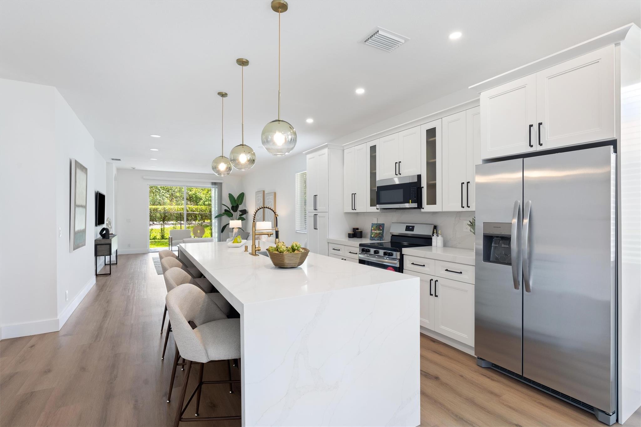 4170 Banyan Trails Dr