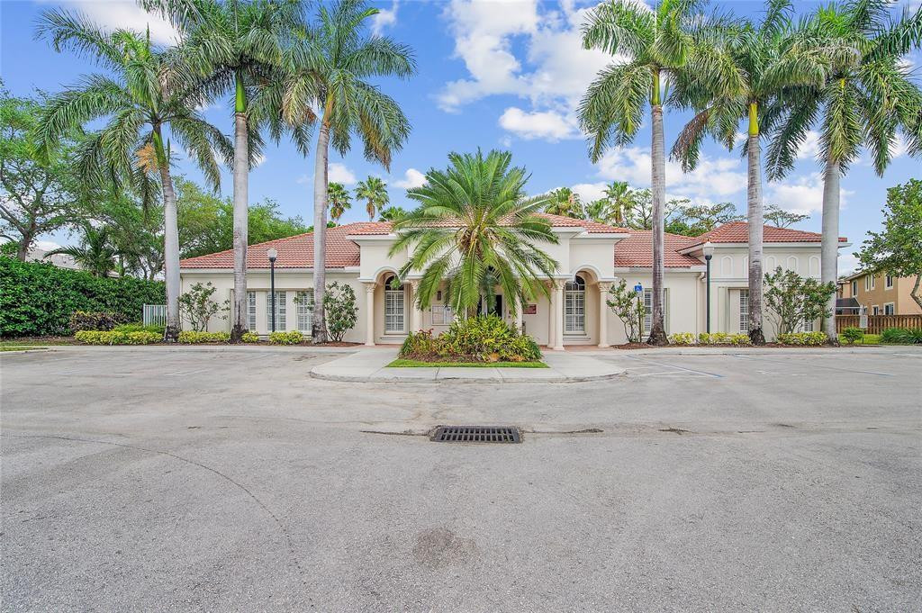 4170 Banyan Trails Dr