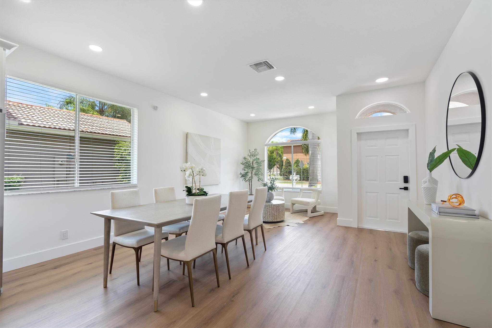 4170 Banyan Trails Dr