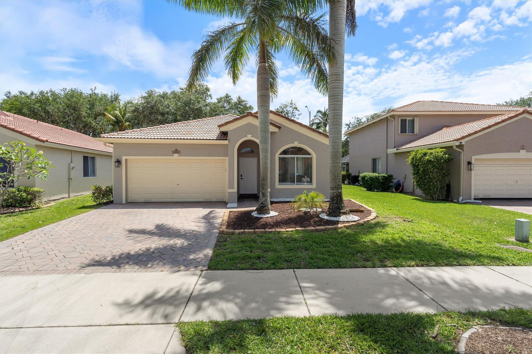 4170 Banyan Trails Dr