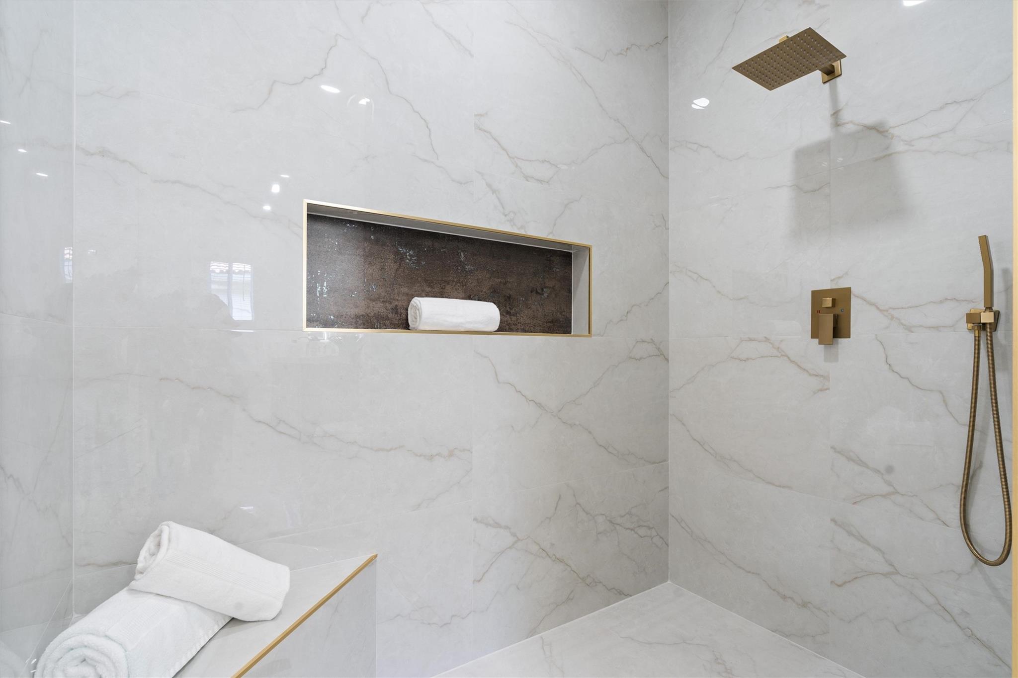 4170 Banyan Trails Dr