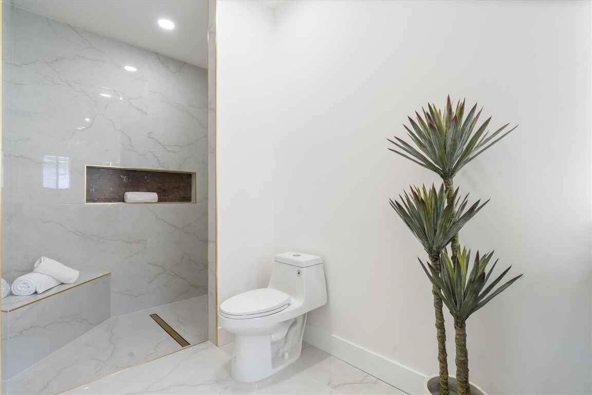 4170 Banyan Trails Dr