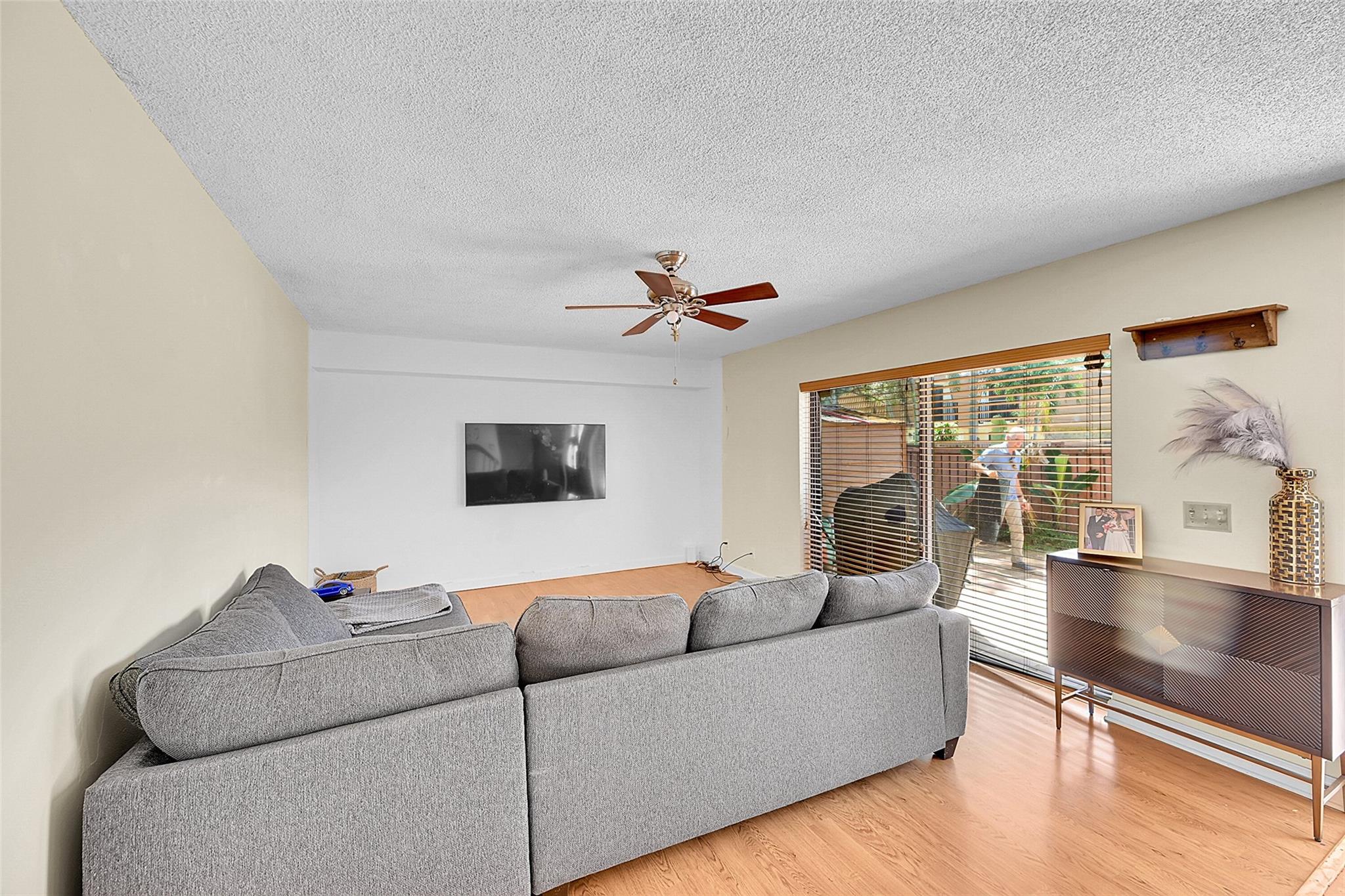 2916 SW 12th Street 2916