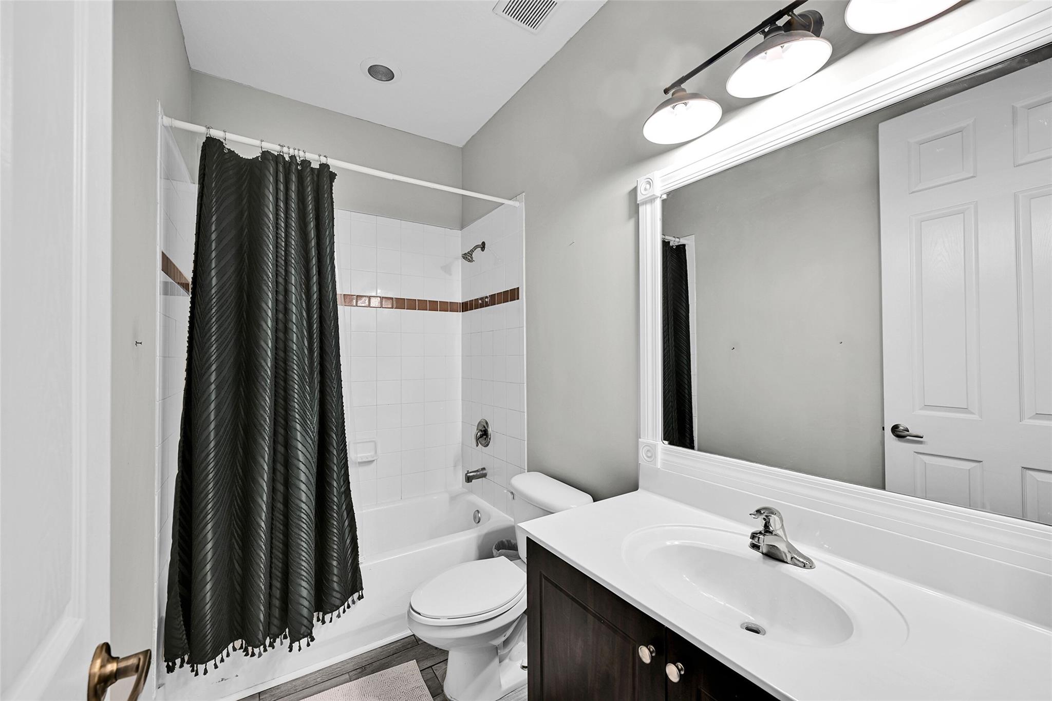 2851 W Prospect Rd 1202