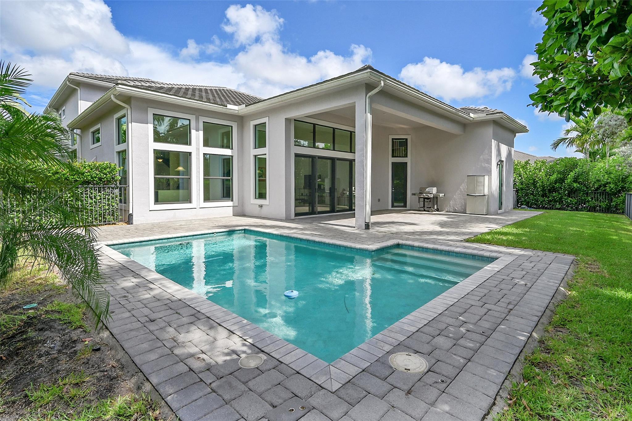 6980 NW 28th Ave