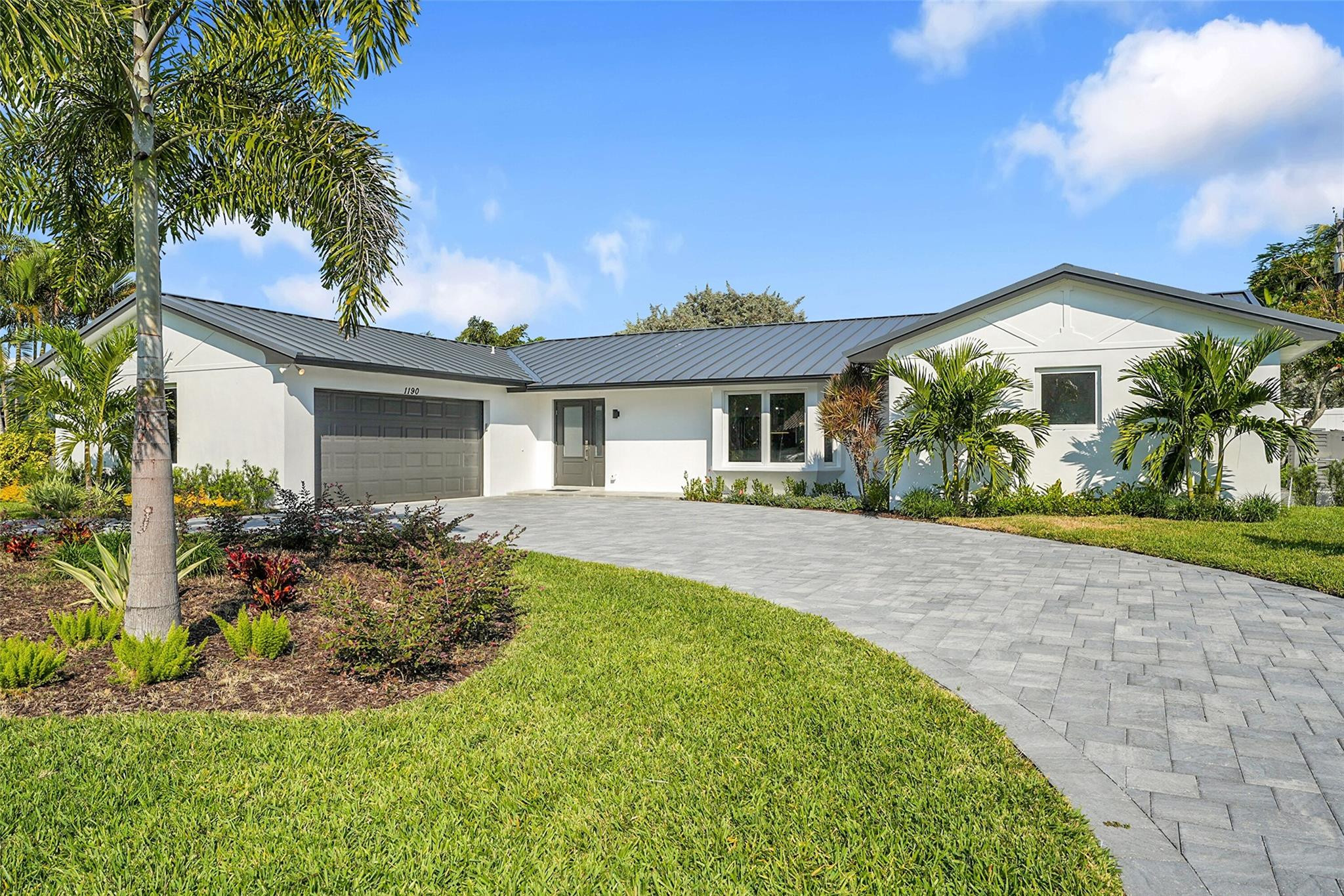 1190 Dolphin Road