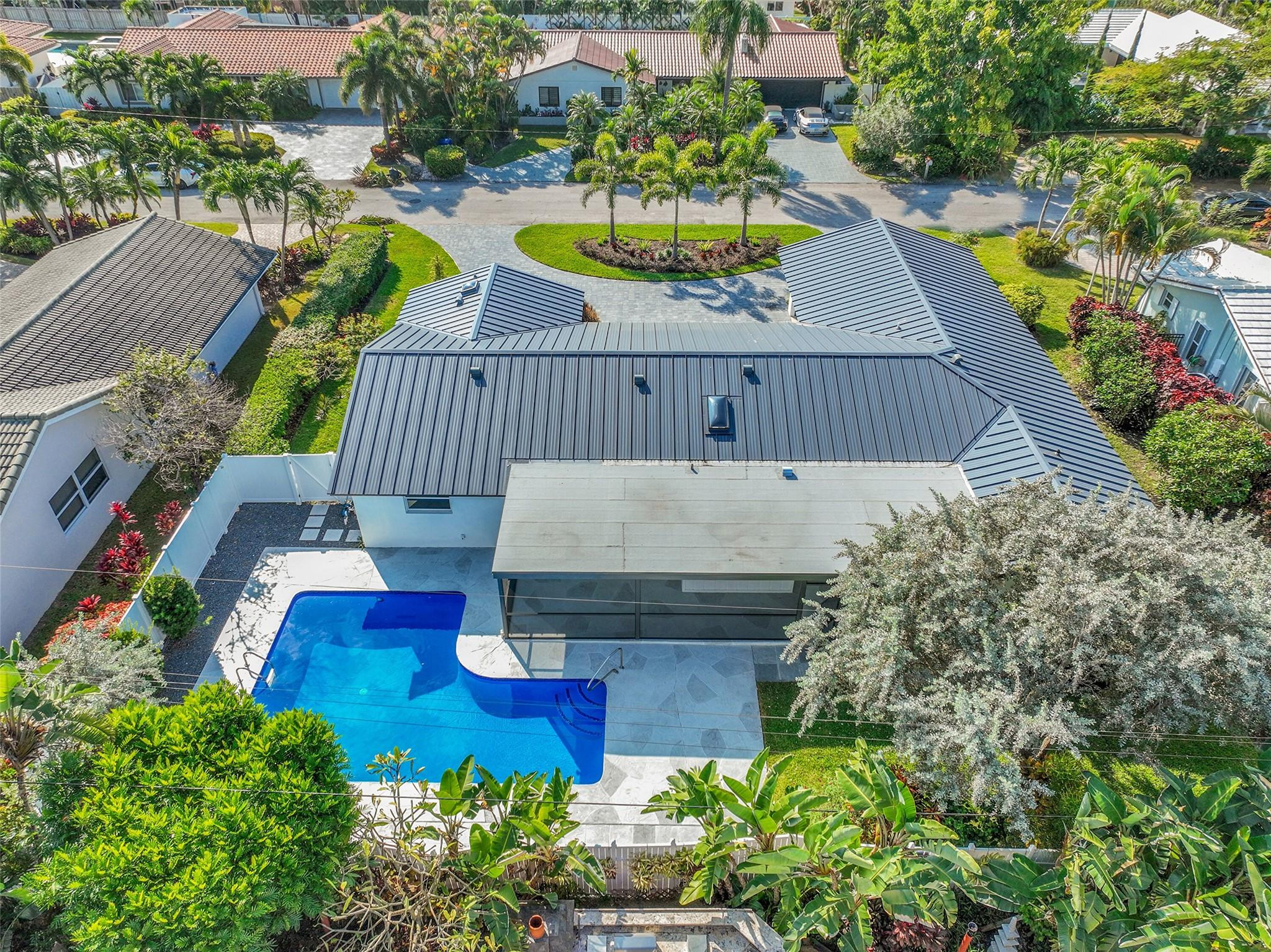 1190 Dolphin Road
