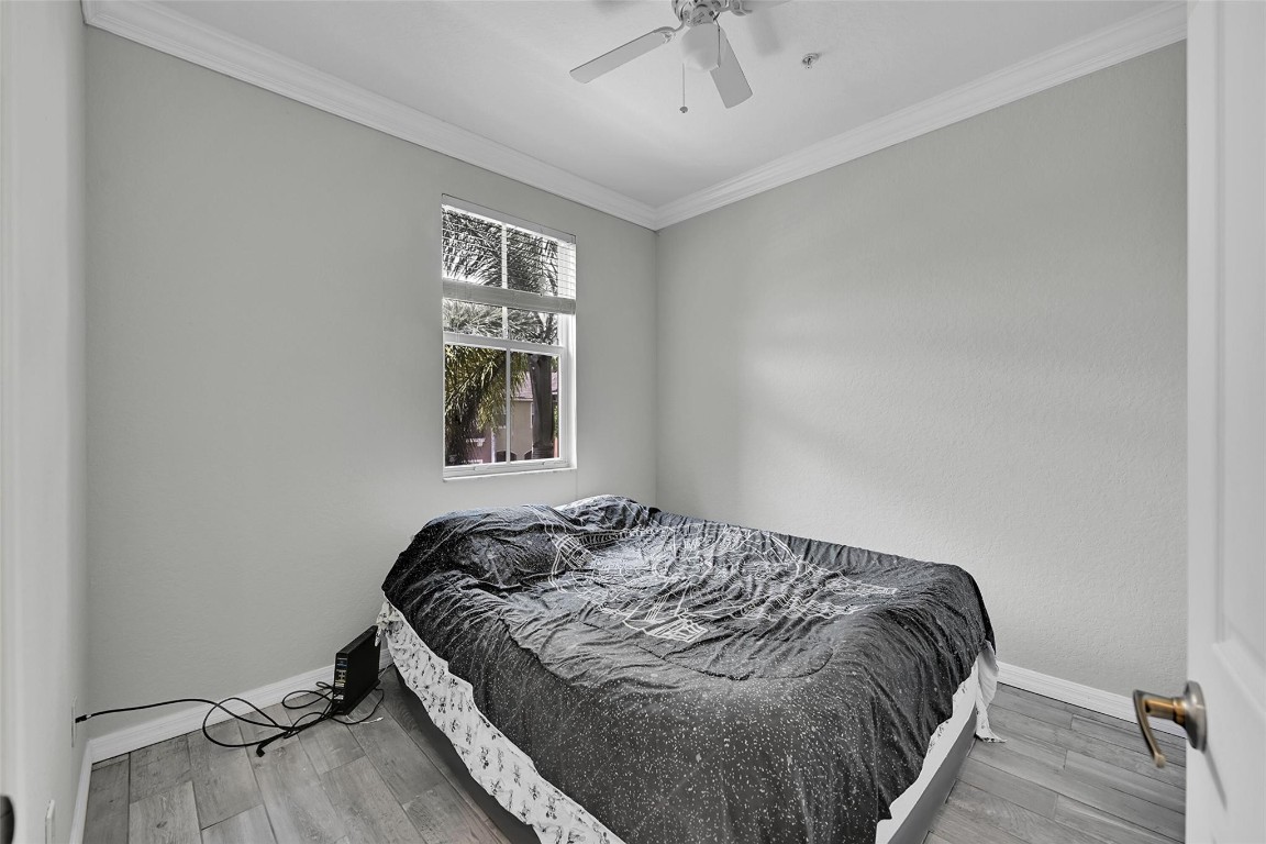 2851 W Prospect Rd 1202