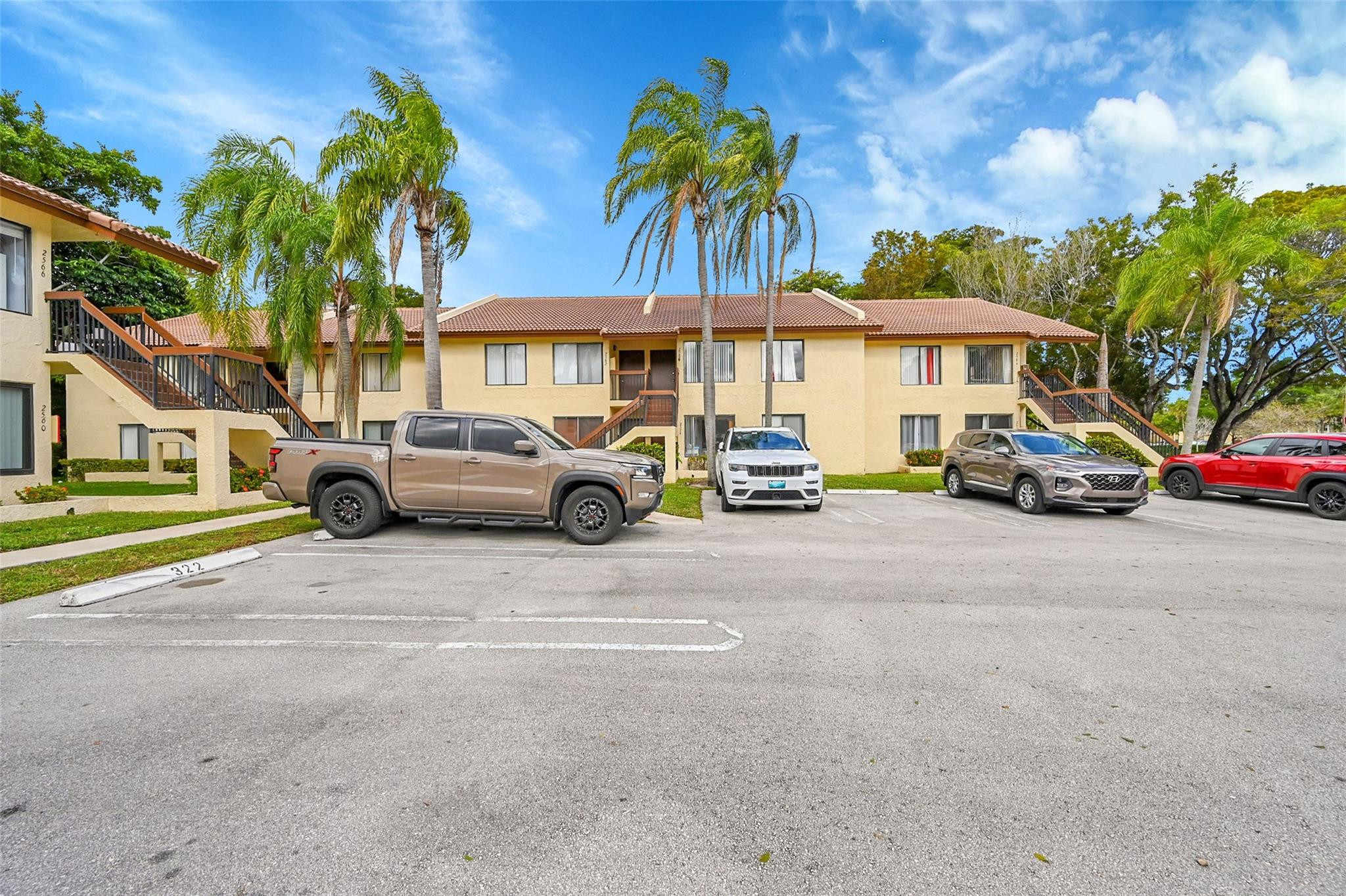 2578 Riverside Drive 421