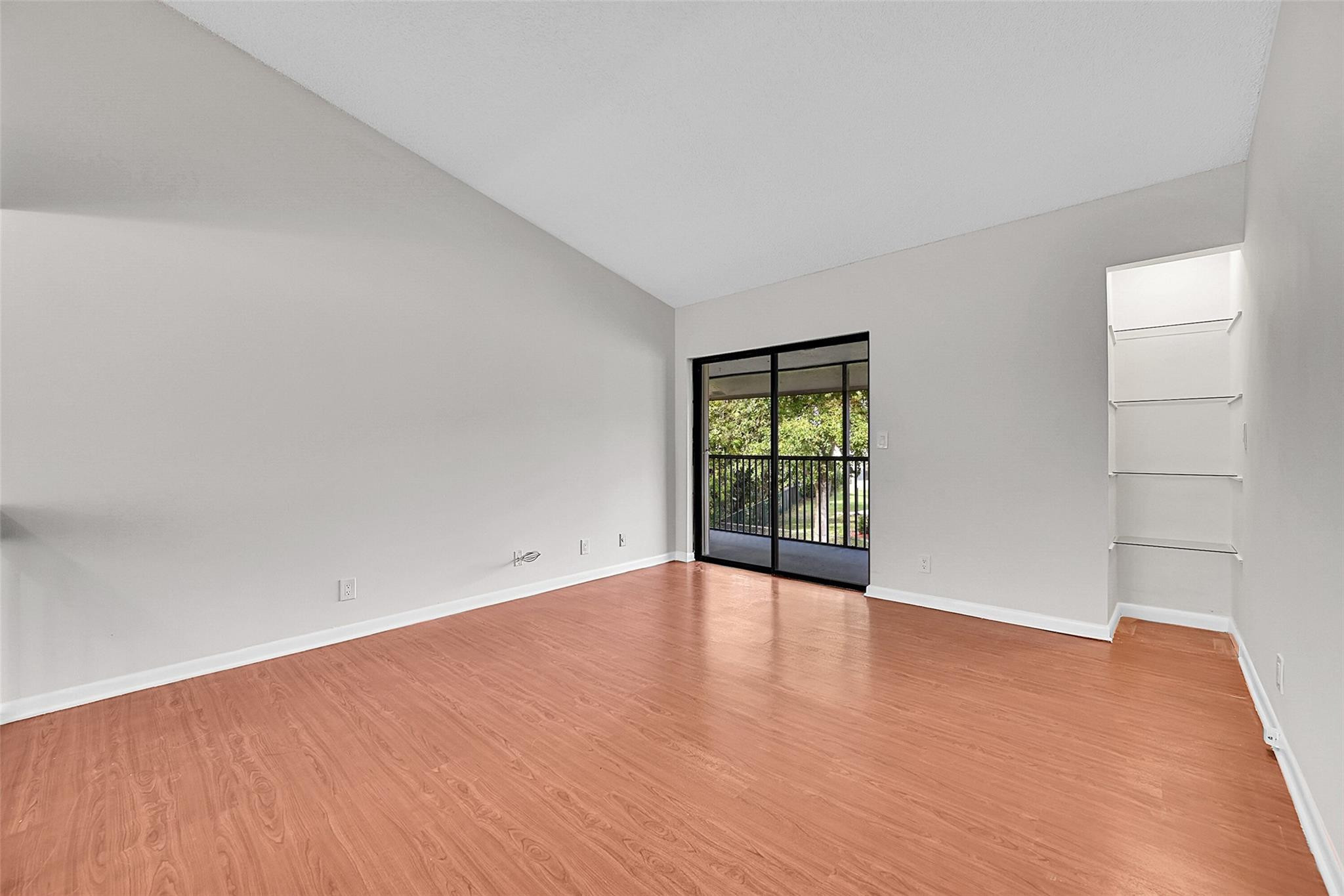 2578 Riverside Drive 421