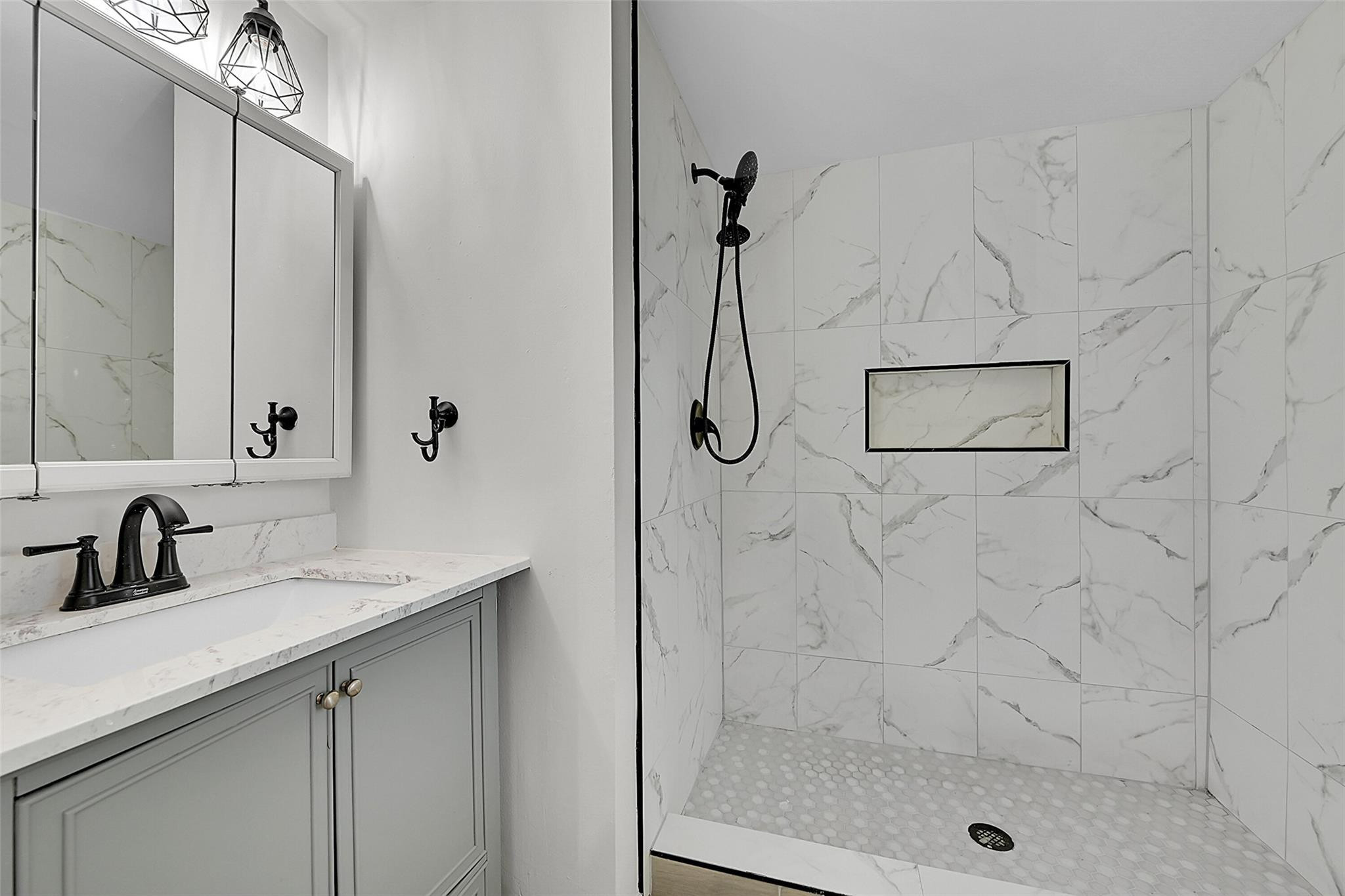 2578 Riverside Drive 421