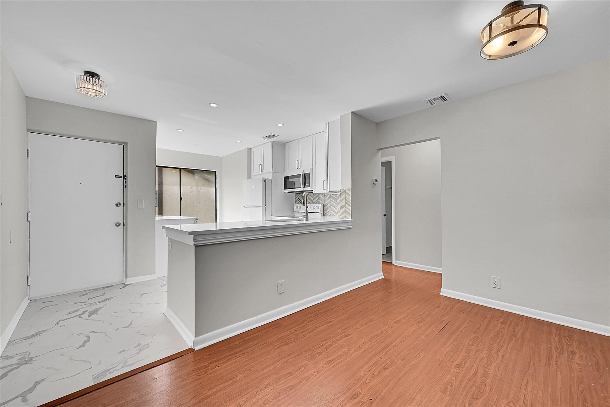 2578 Riverside Drive 421
