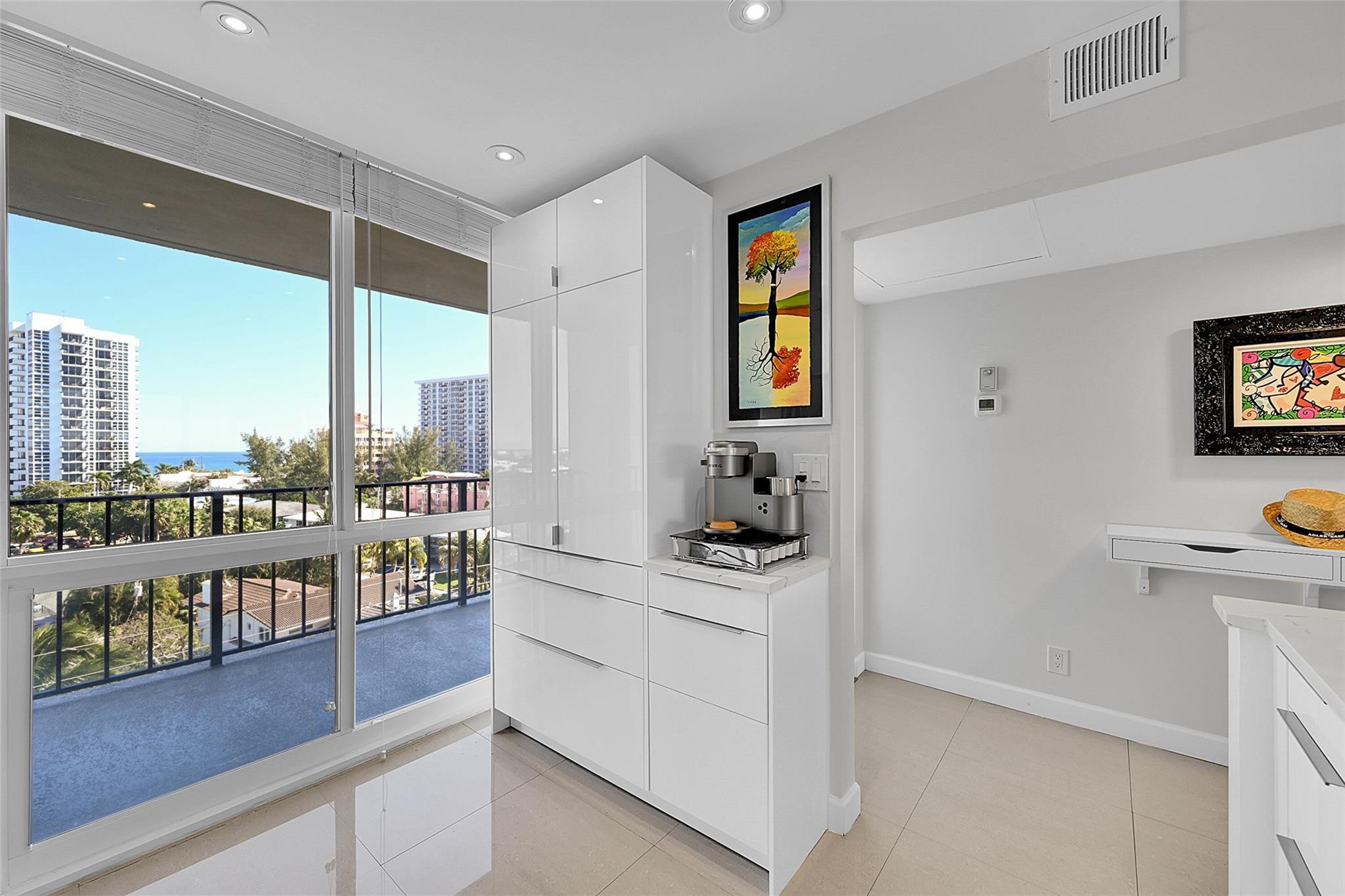 521 N Riverside Drive 707