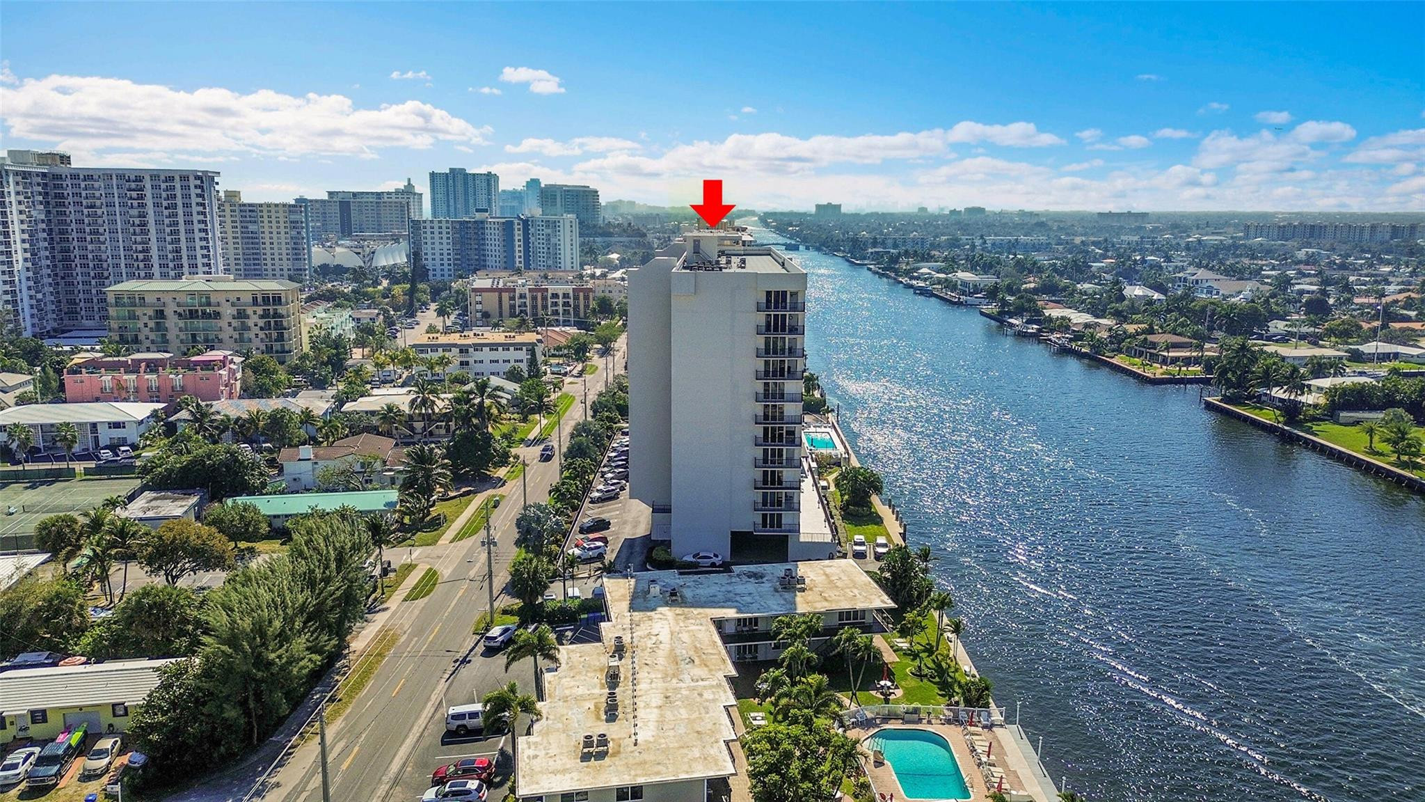 521 N Riverside Drive 707