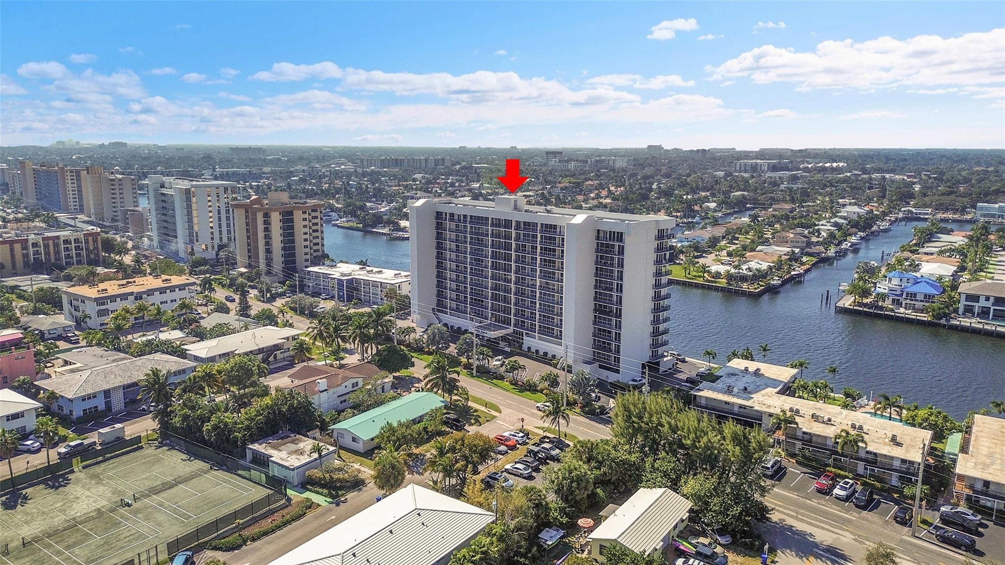 521 N Riverside Drive 707