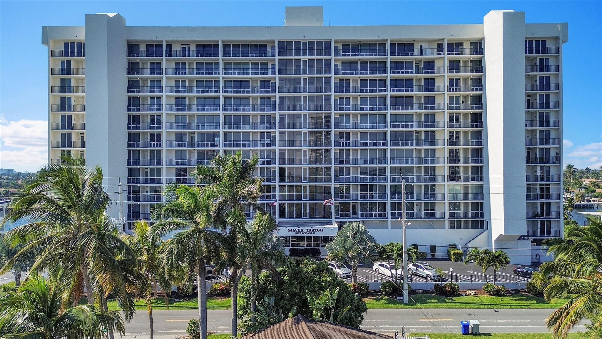 521 N Riverside Drive 707