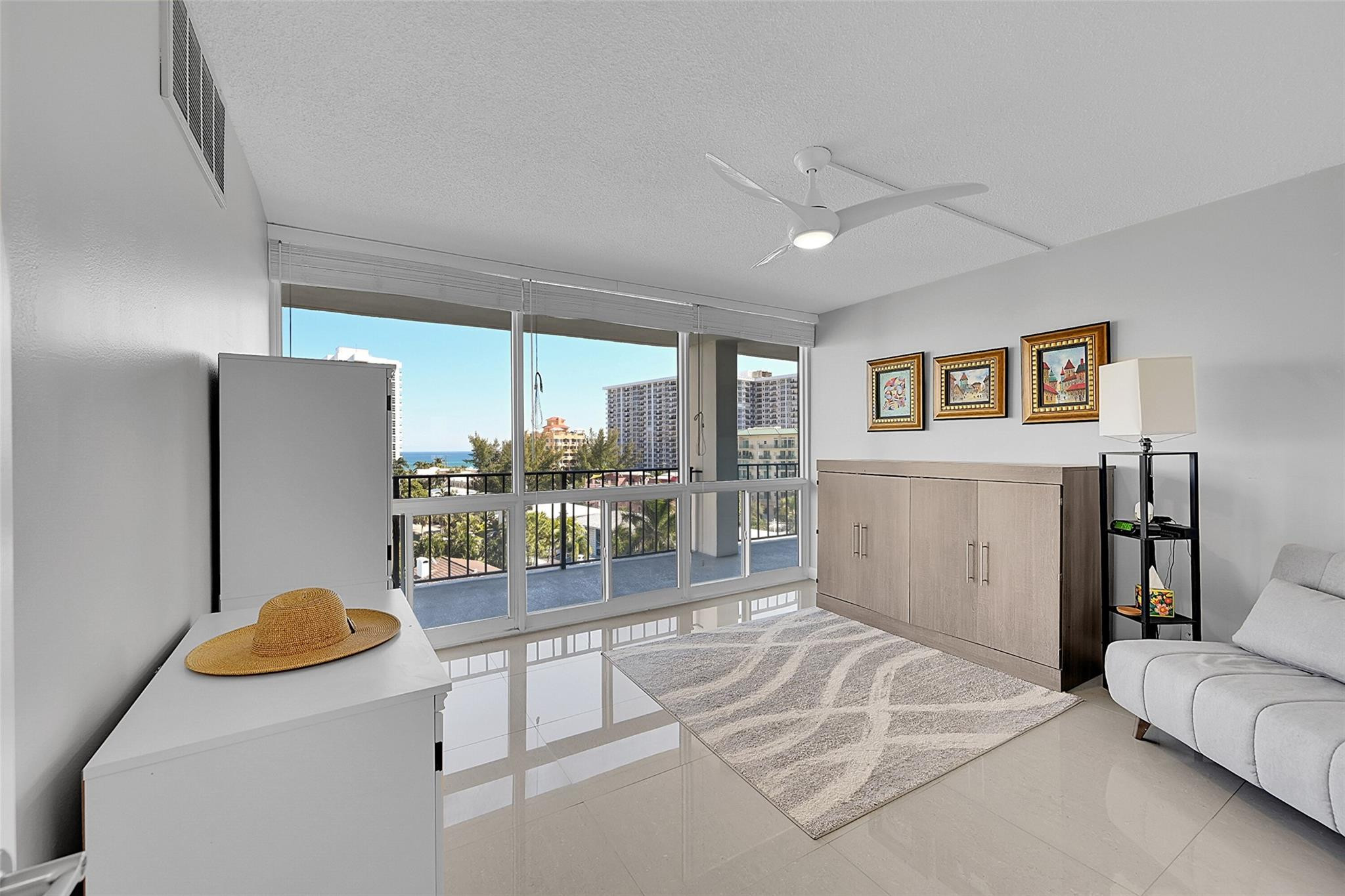 521 N Riverside Drive 707