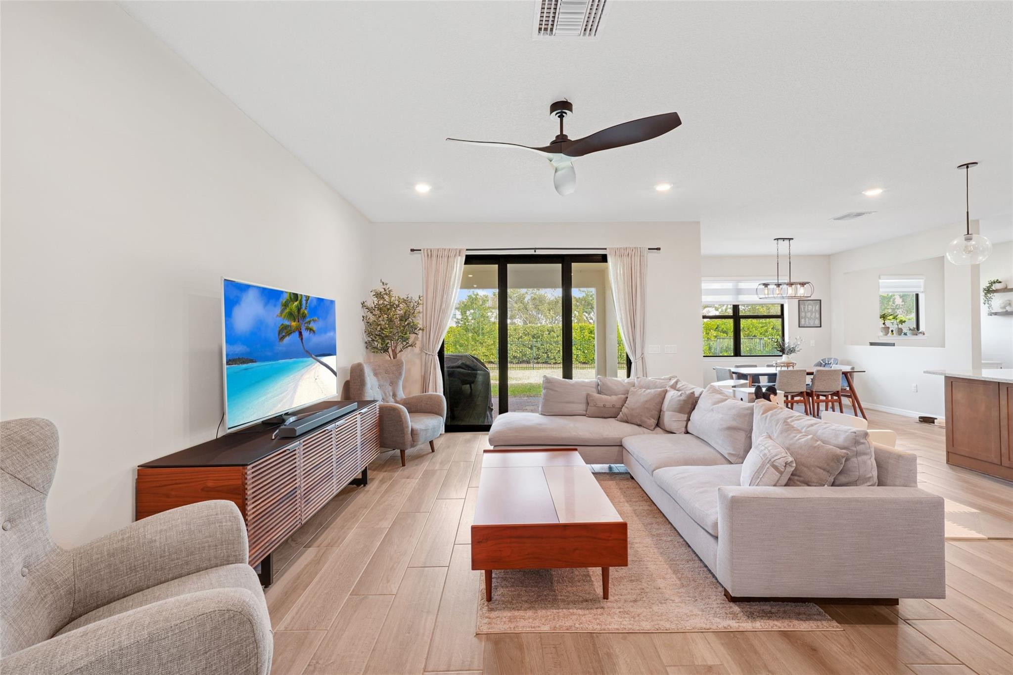 8641 Patron Lane