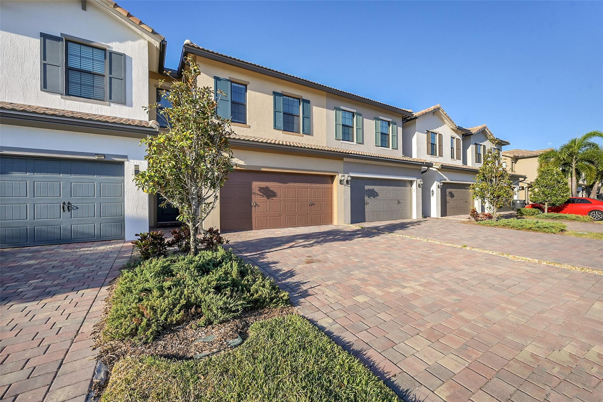8247 Cinch Way