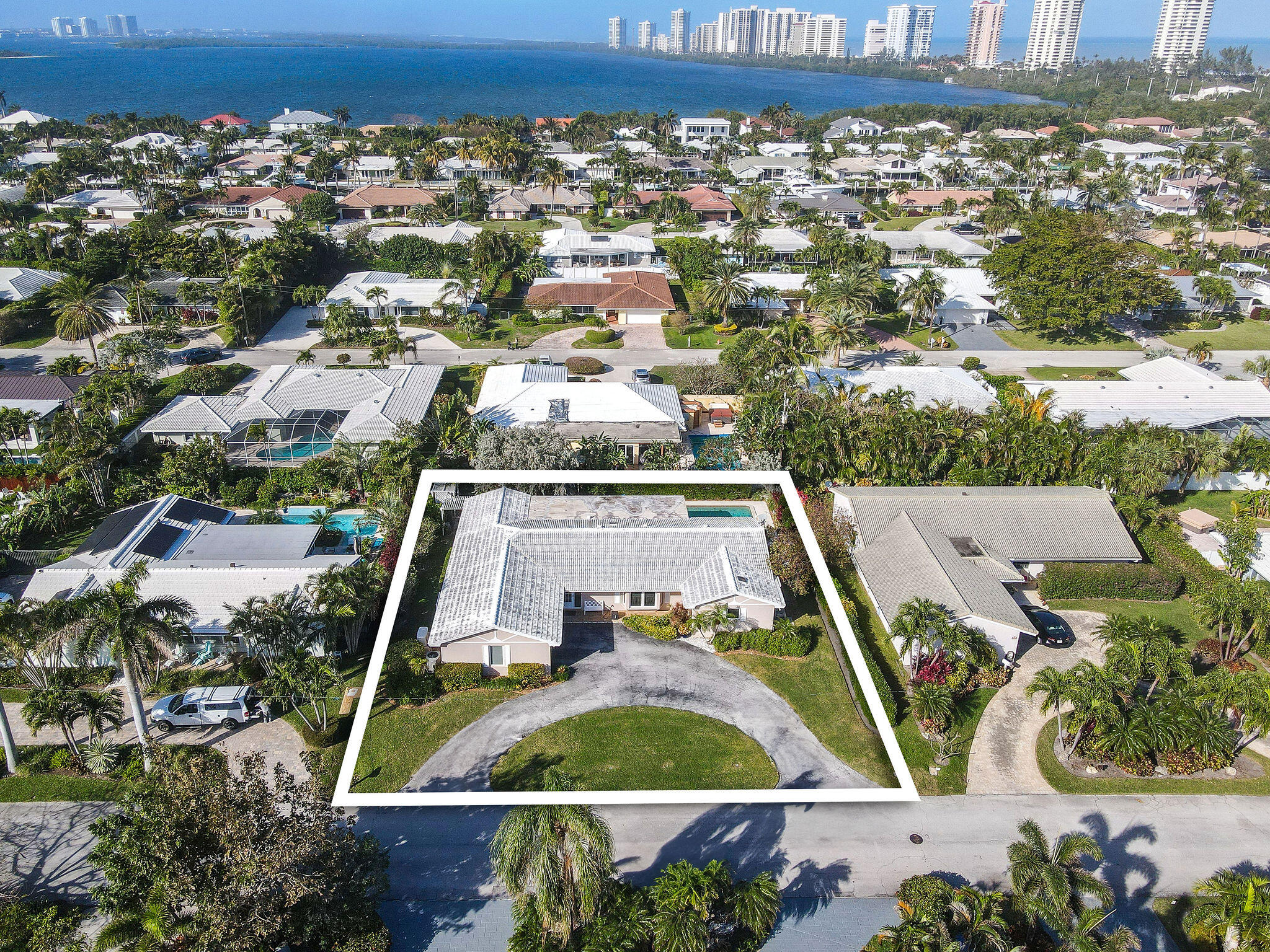 1190 Dolphin Road