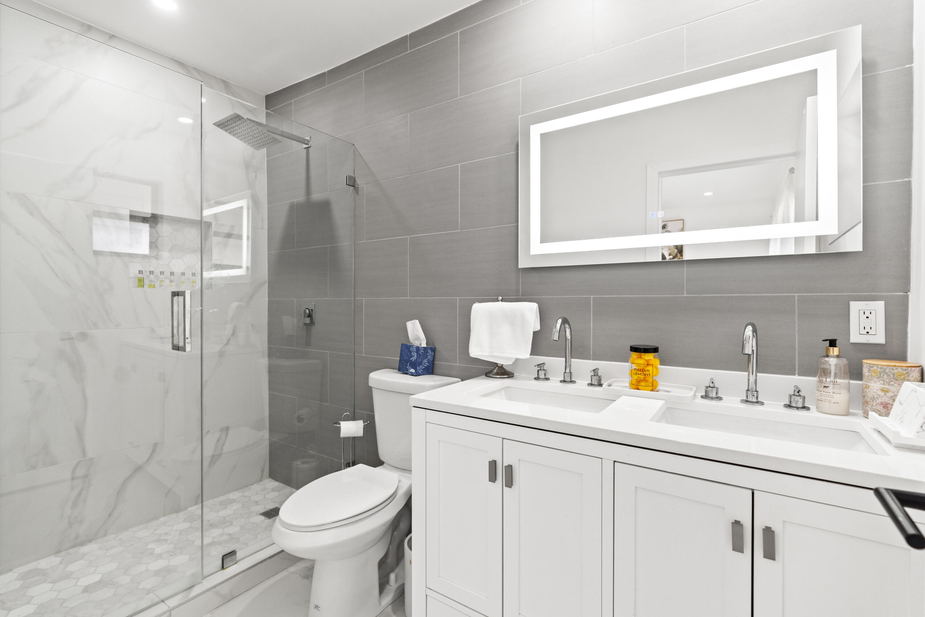 235 NE 20th Street