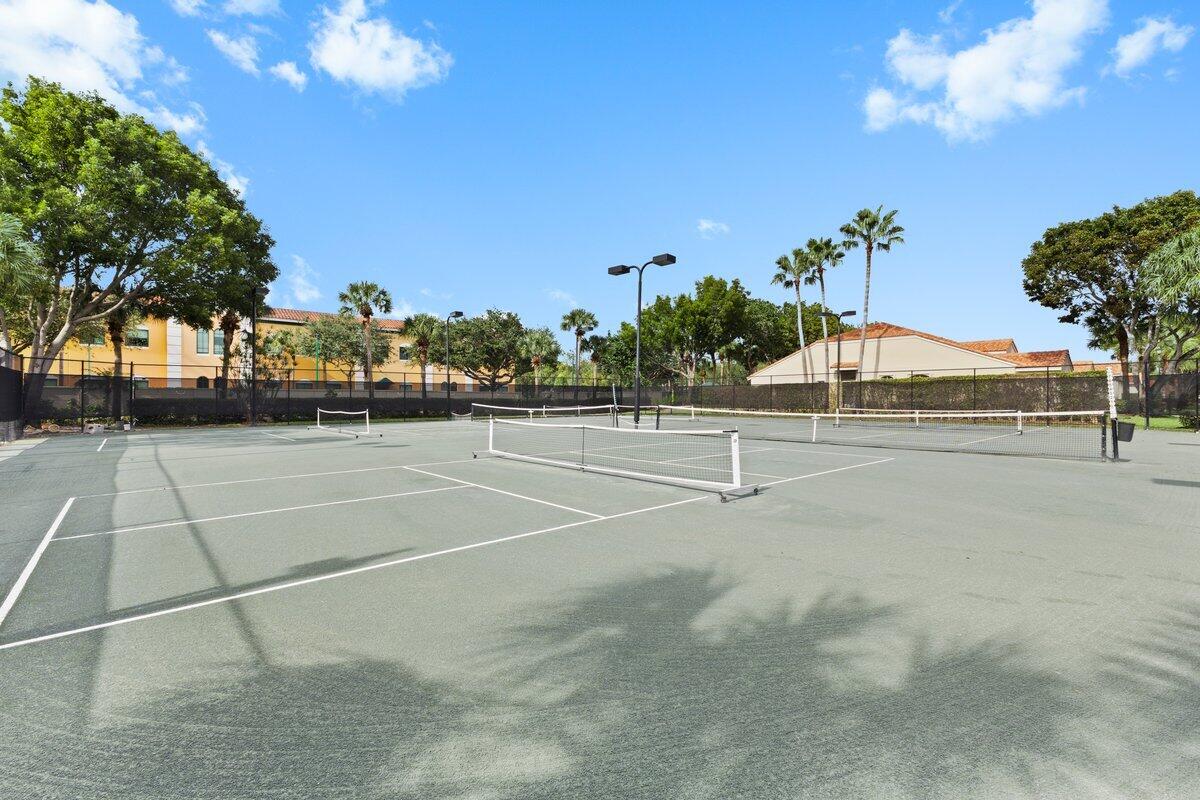 15443 Floral Club Road