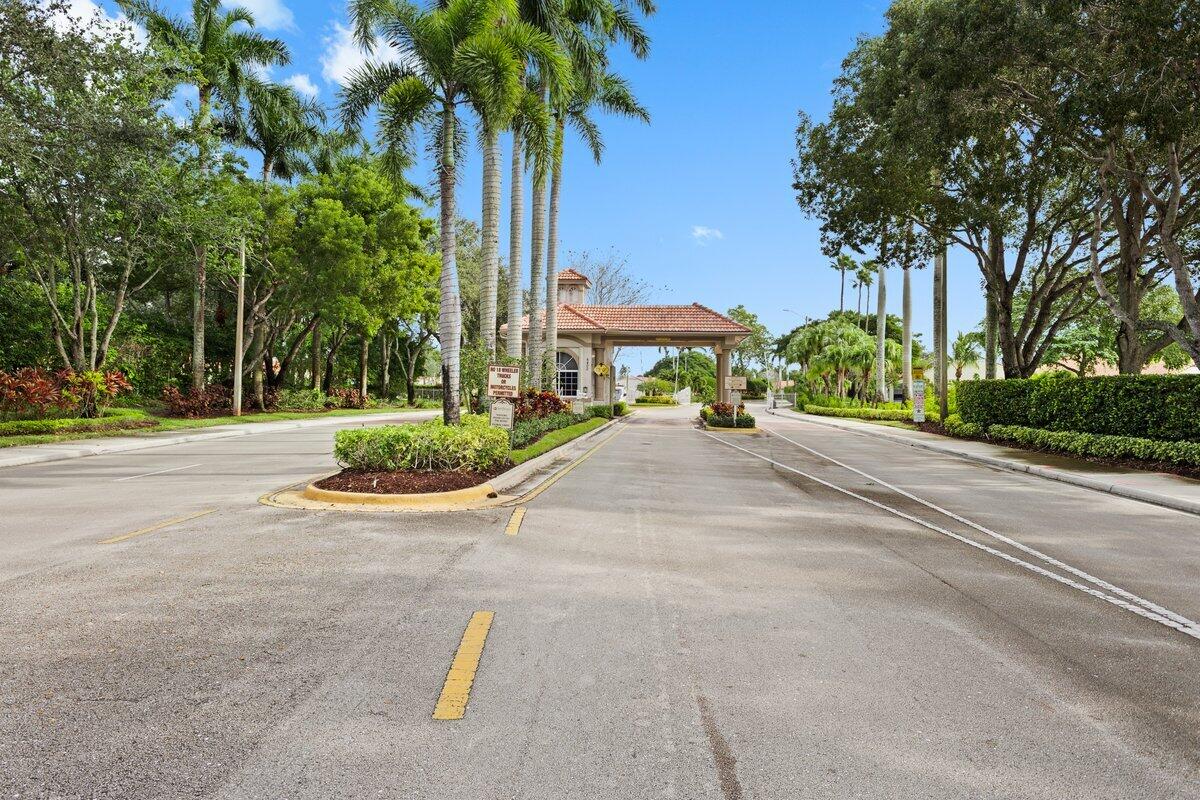 15443 Floral Club Road