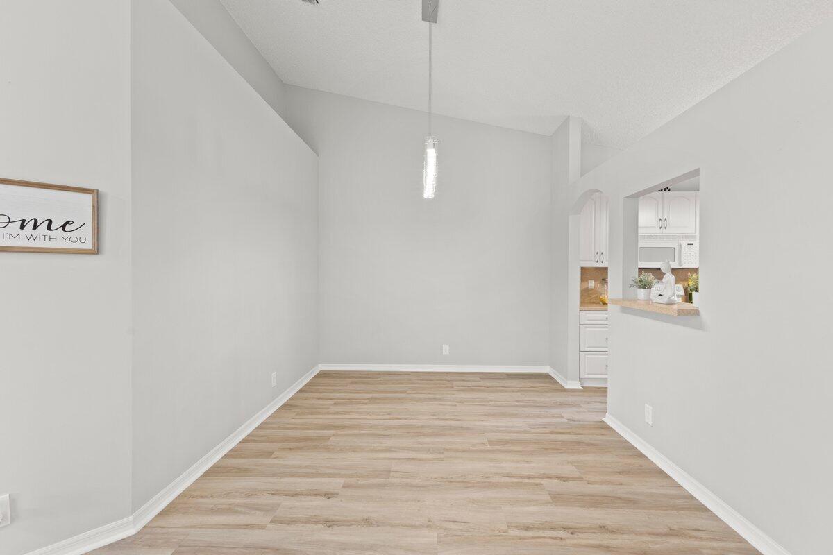 15443 Floral Club Road