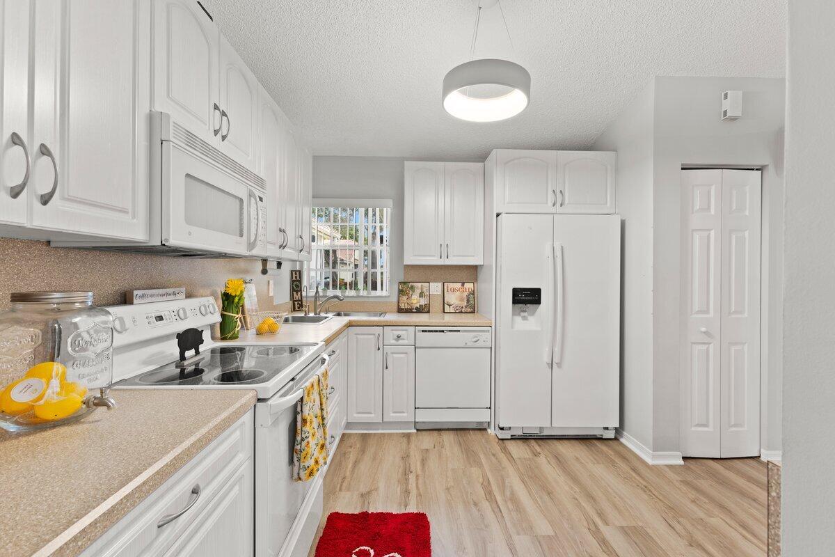 15443 Floral Club Road