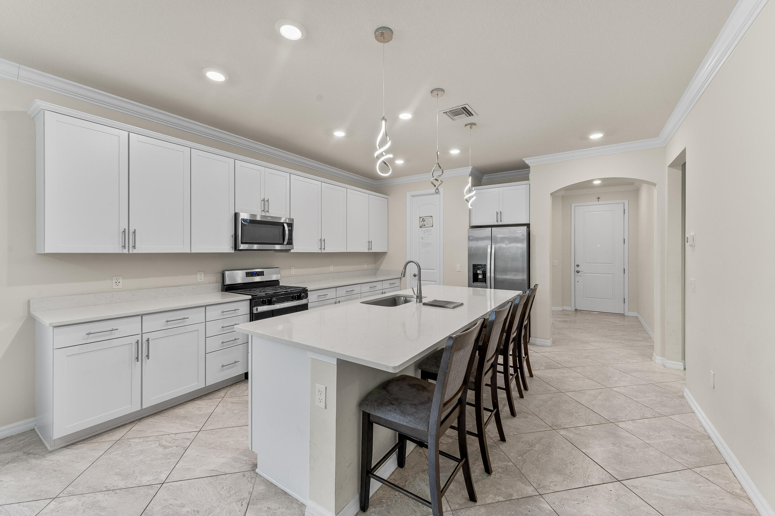 4762 Roldan Court