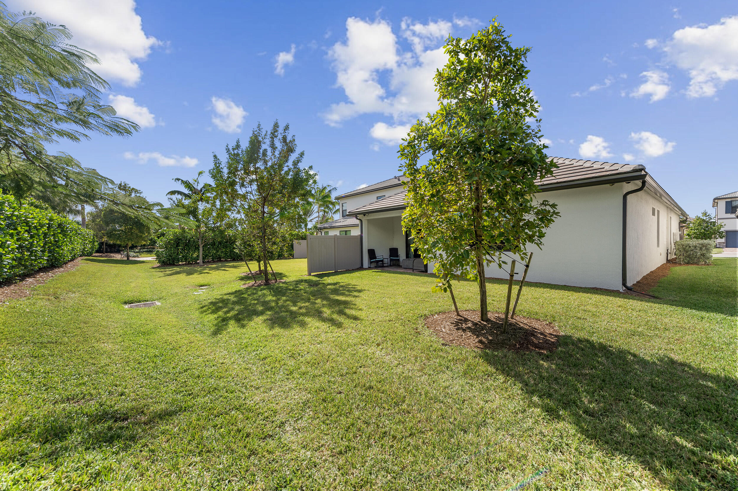 4762 Roldan Court
