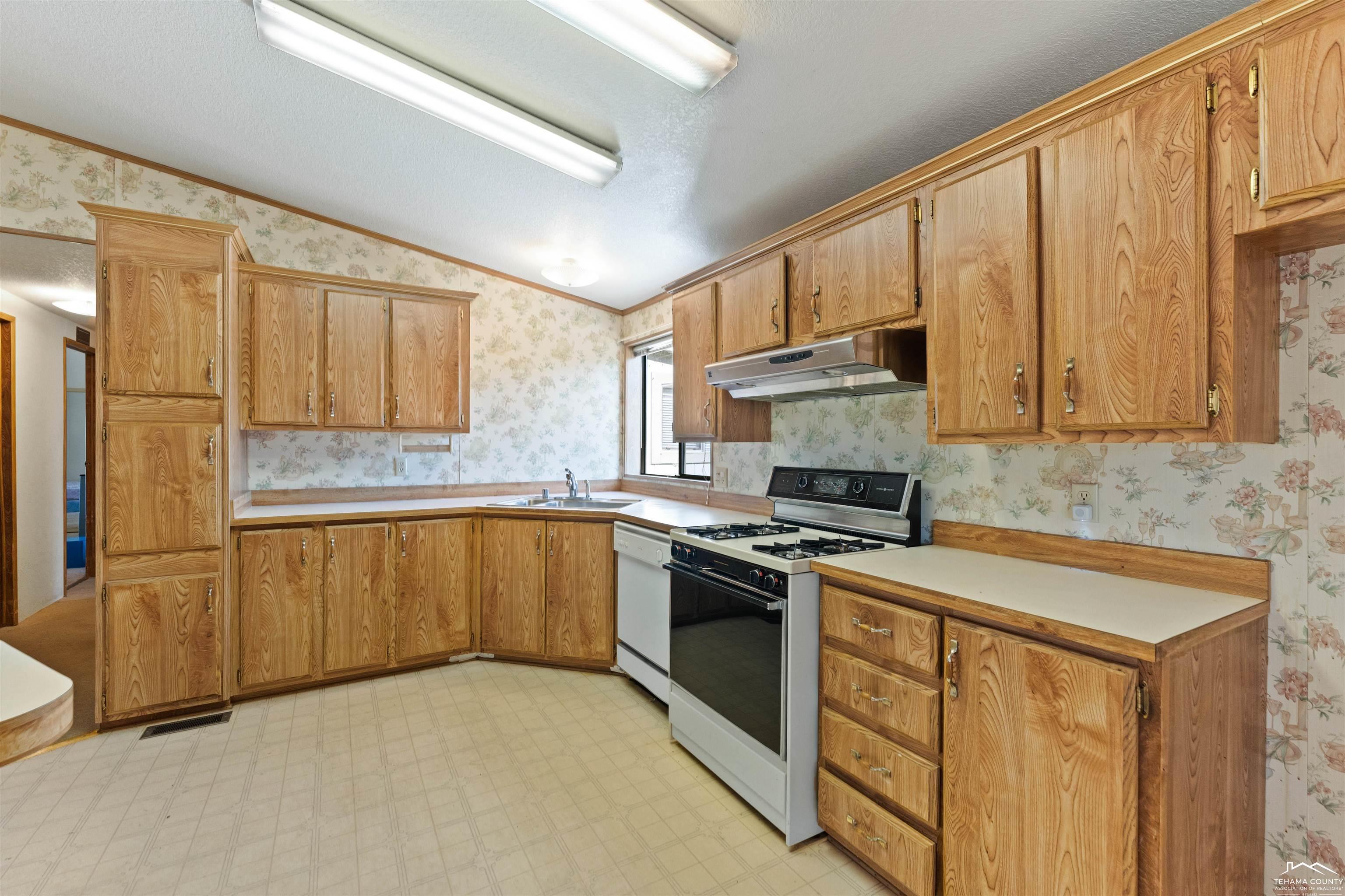 16075 Jellys Ferry Road